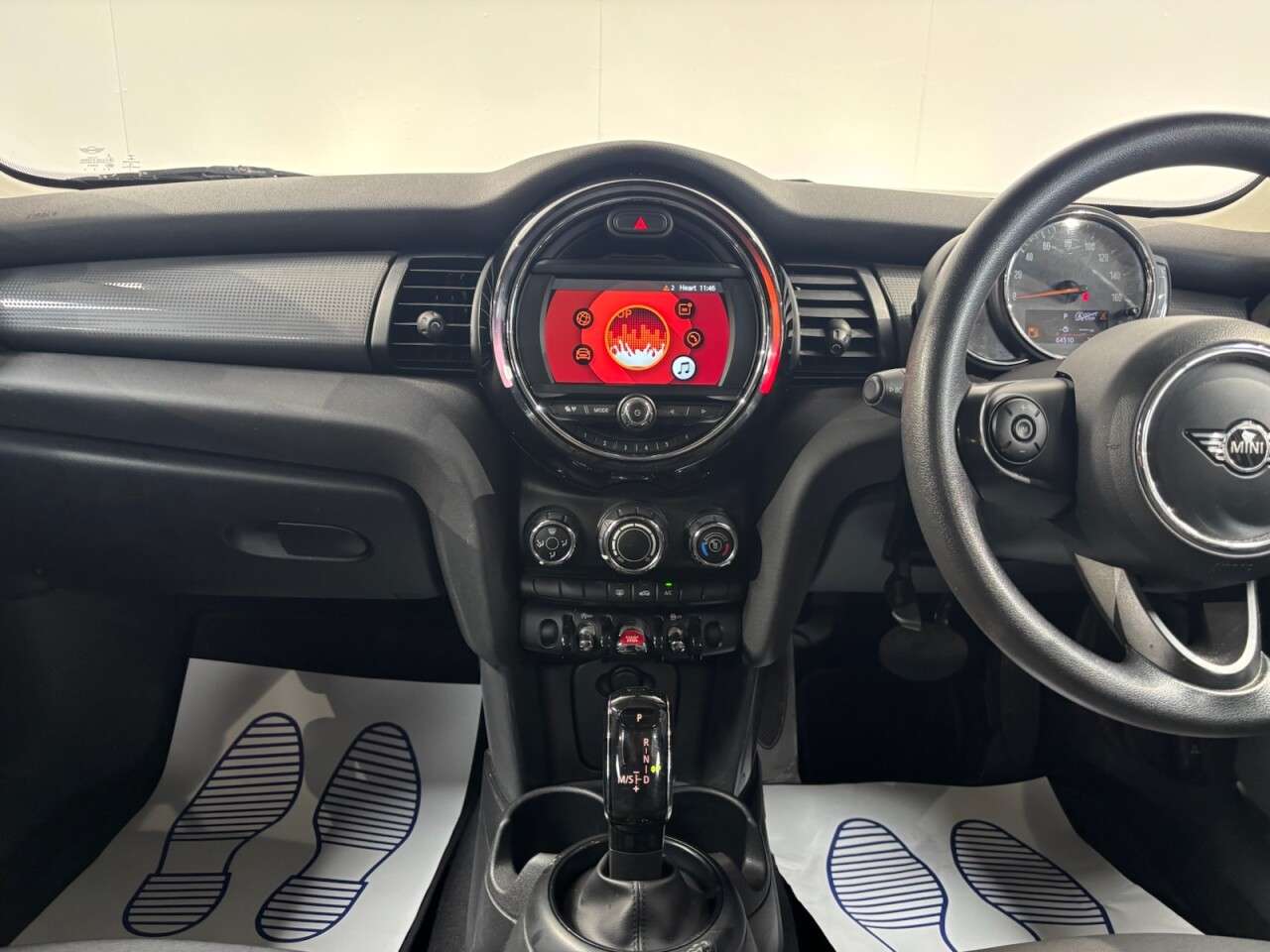2018 MINI HATCH 2018 MINI HATCH