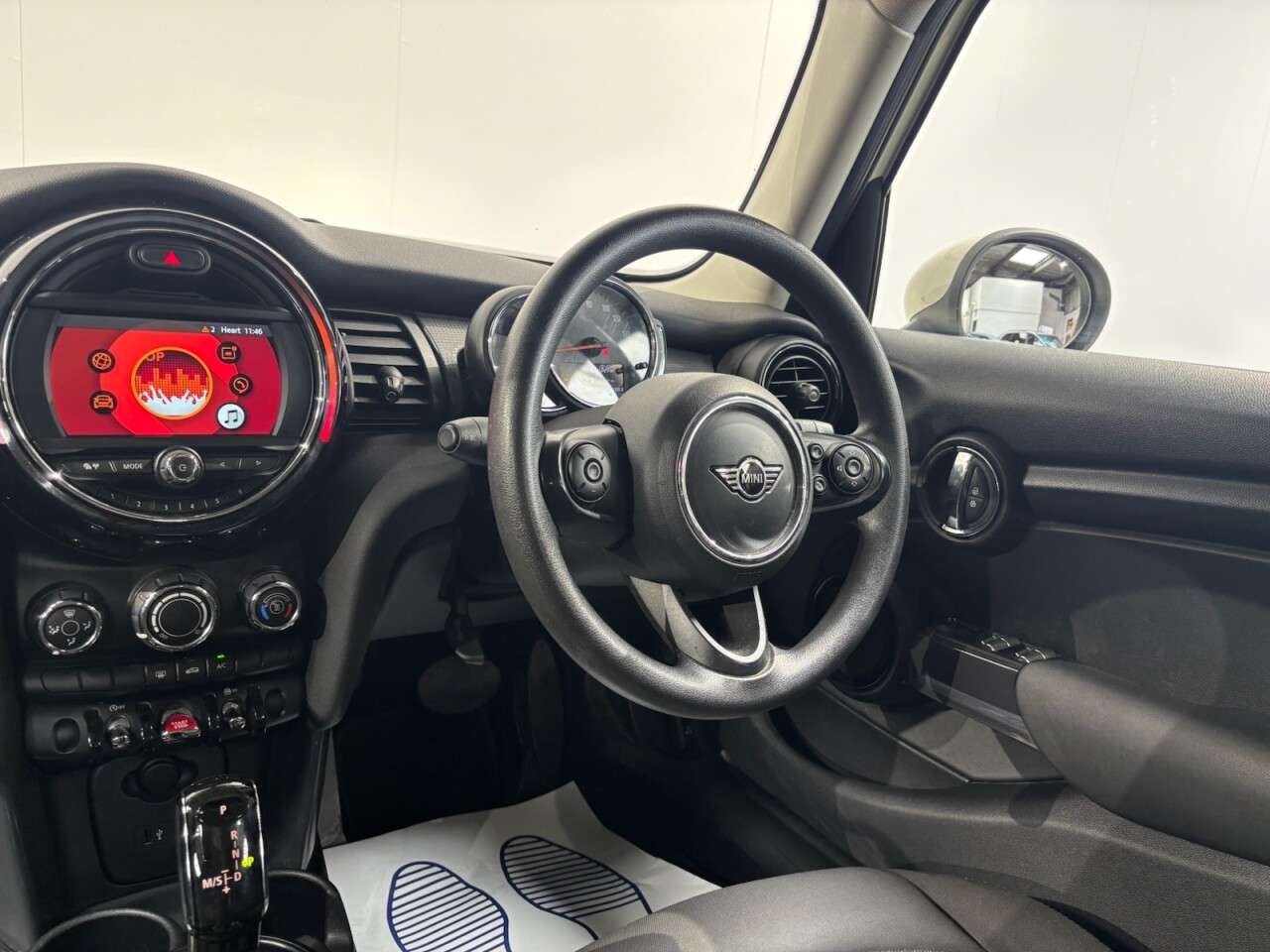 2018 MINI HATCH 2018 MINI HATCH