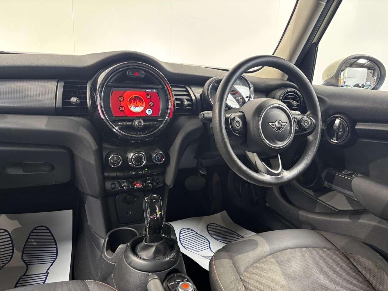 2018 MINI HATCH 2018 MINI HATCH