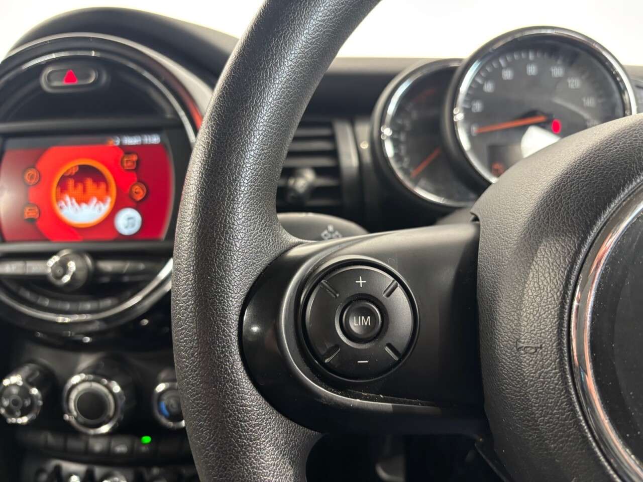2018 MINI HATCH 2018 MINI HATCH
