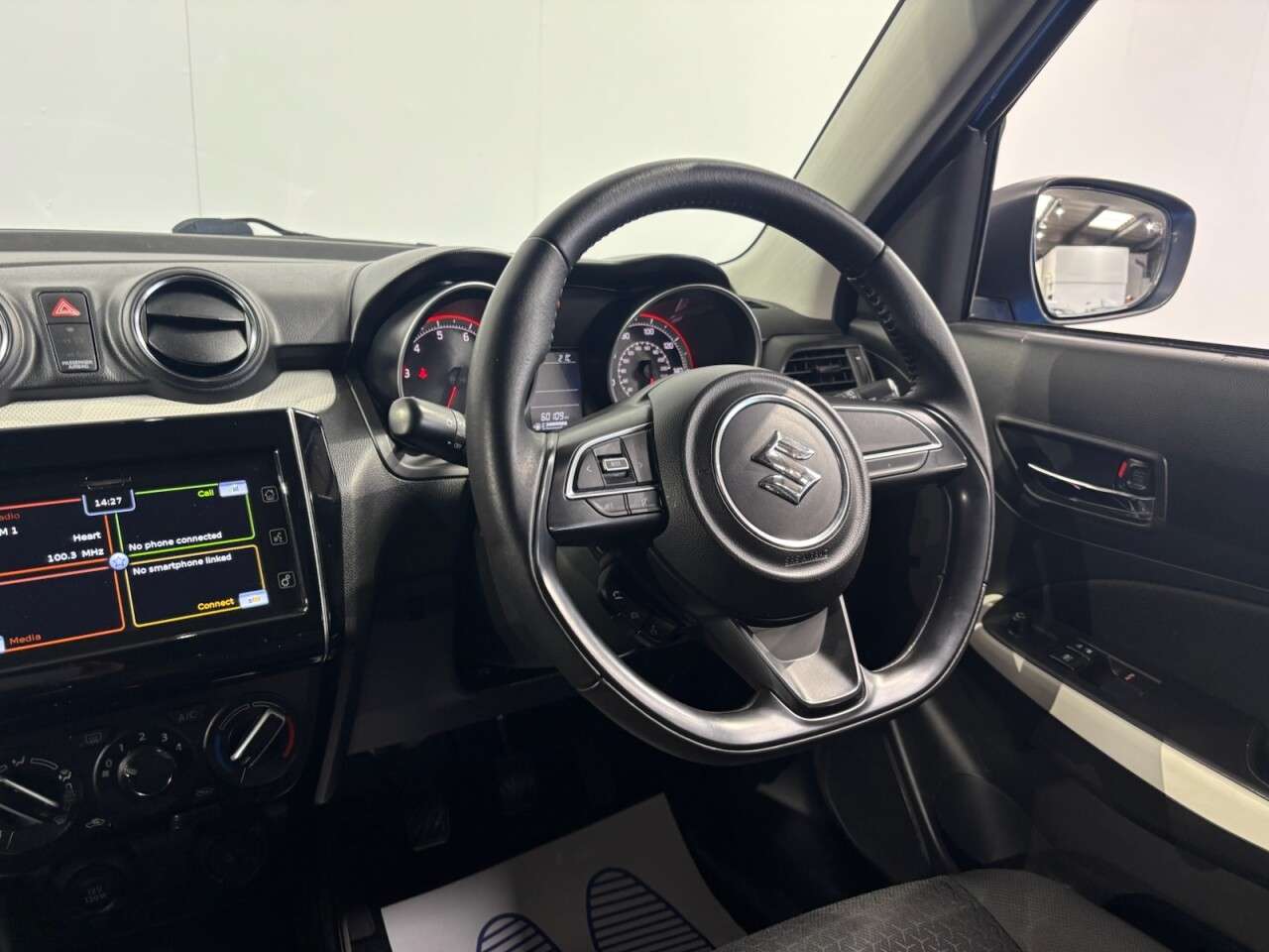 2019 SUZUKI SWIFT 2019 SUZUKI SWIFT