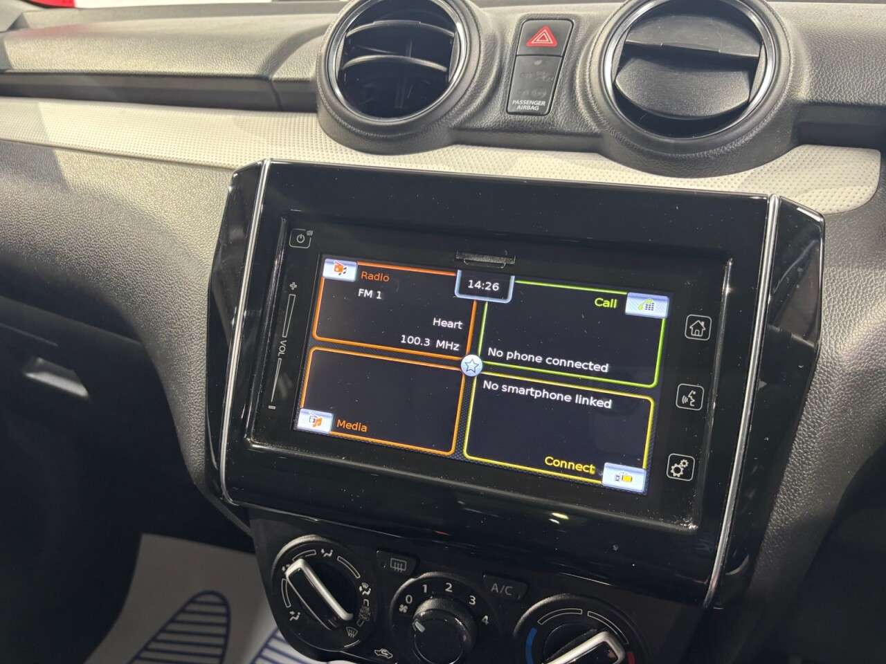 2019 SUZUKI SWIFT 2019 SUZUKI SWIFT