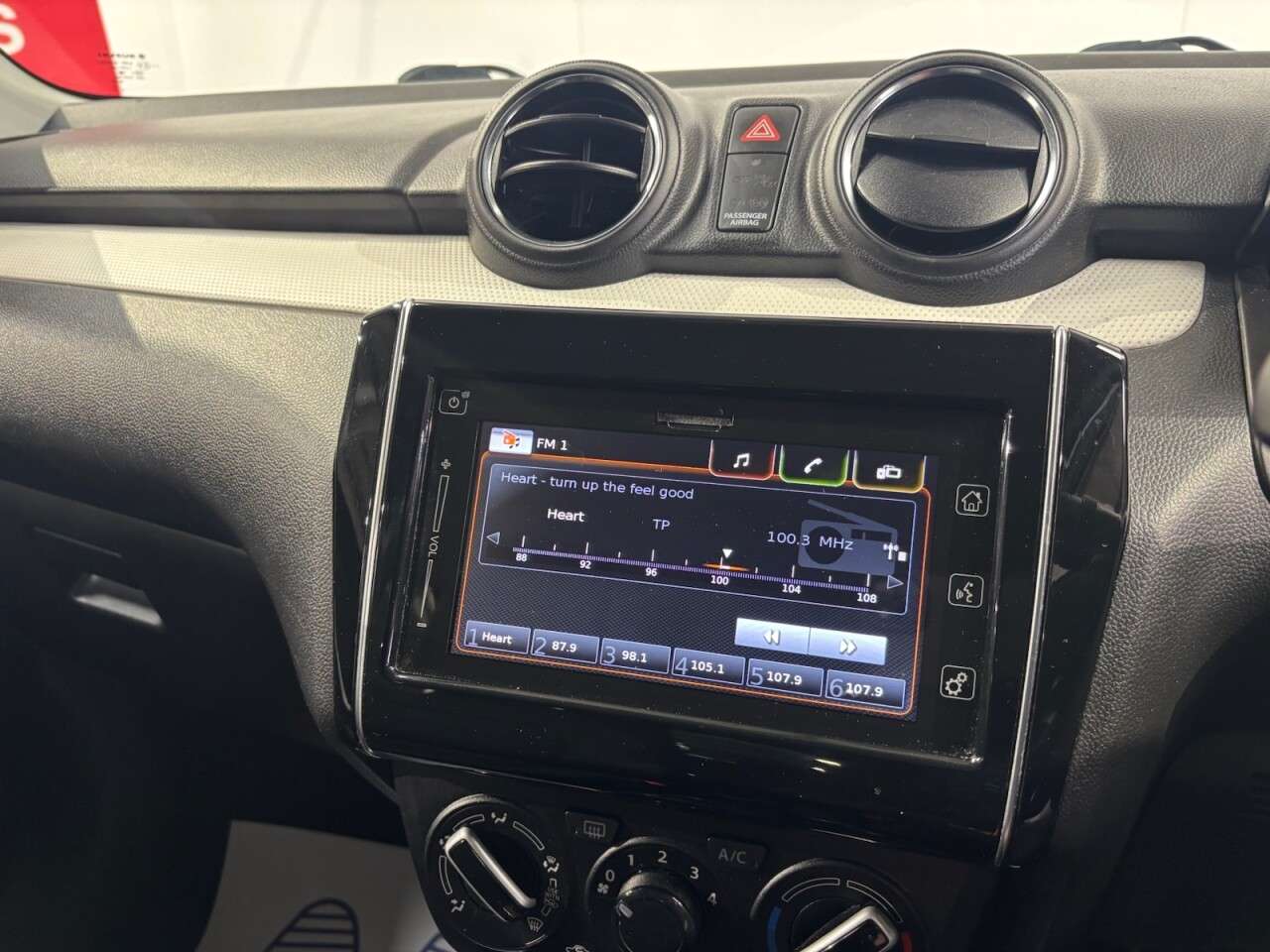2019 SUZUKI SWIFT 2019 SUZUKI SWIFT