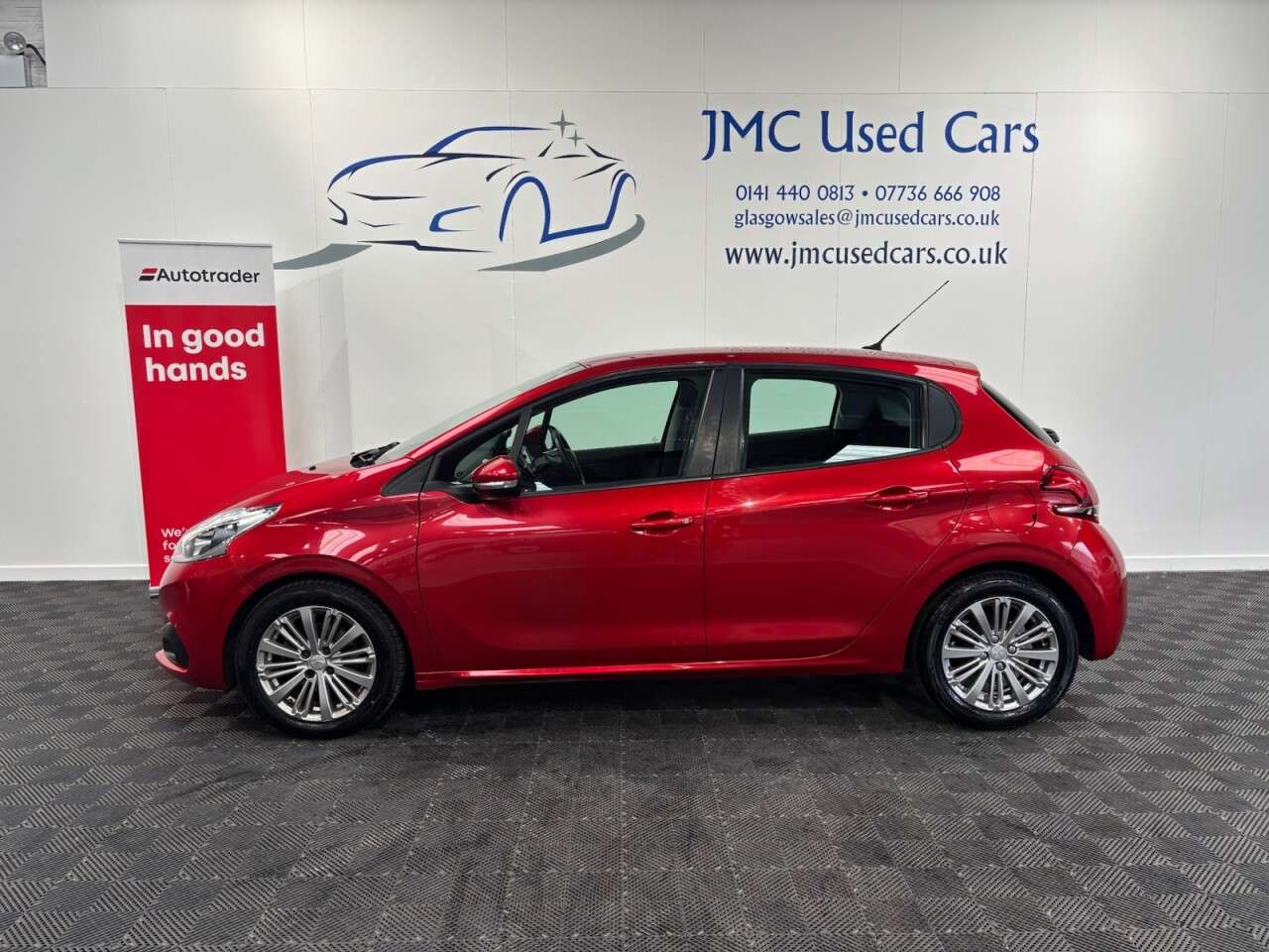 A 2018 PEUGEOT 208 1.2 PureTech Signature Hatchback 5dr Petrol Manual Euro 6 (s/s) (82 ps) BLU A 2018 PEUGEOT 208 1.2 PureTech Signature Hatchback 5dr Petrol Manual Euro 6 (s/s) (82 ps) BLU