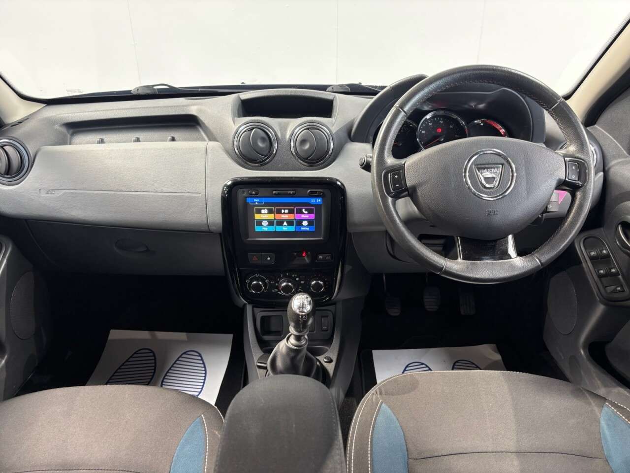 2015 DACIA DUSTER 2015 DACIA DUSTER