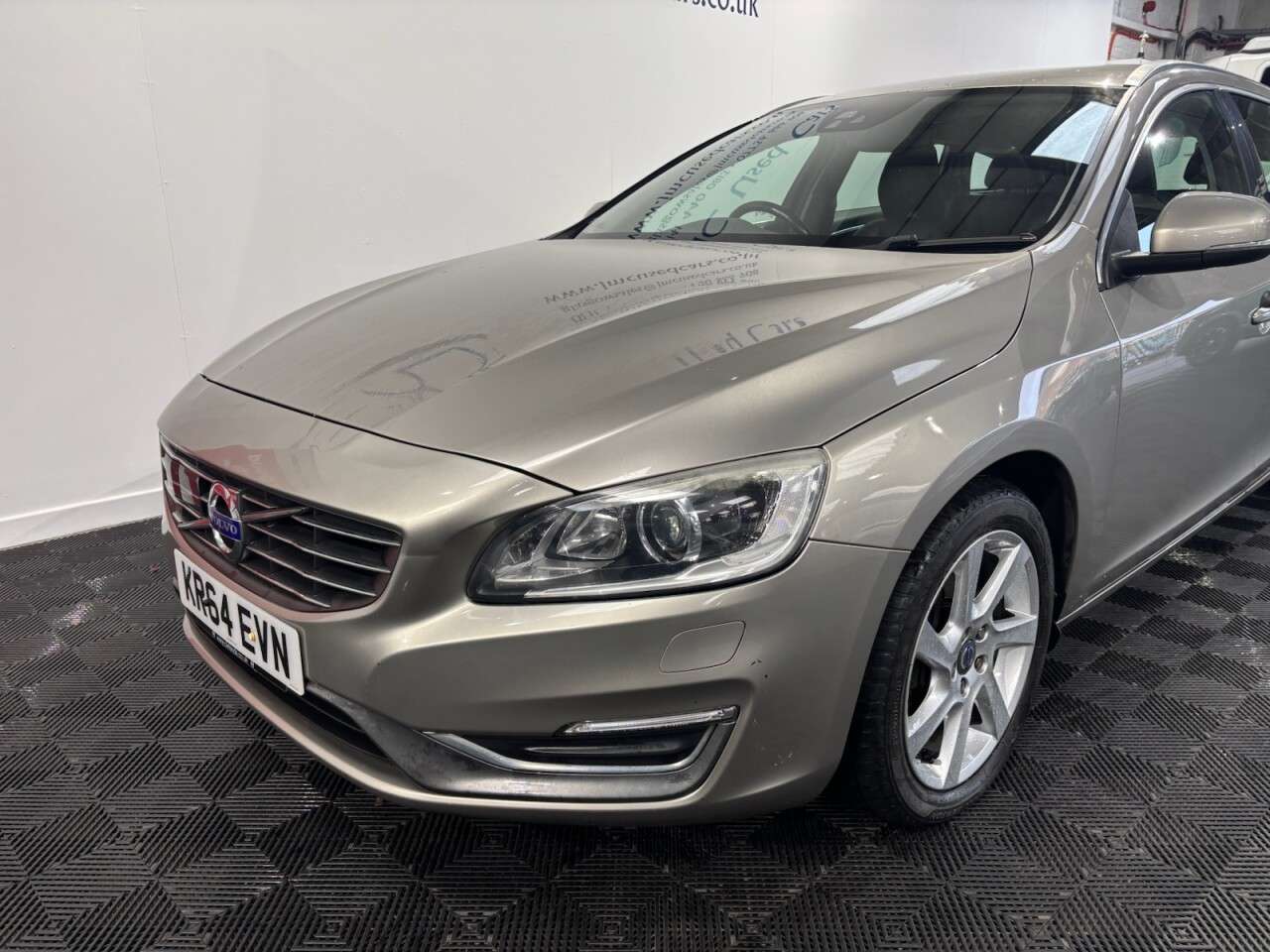 2014 VOLVO V60 2014 VOLVO V60