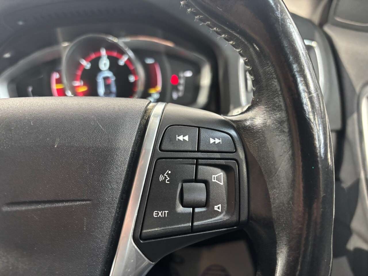 2014 VOLVO V60 2014 VOLVO V60