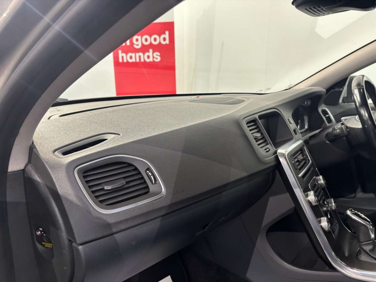 2014 VOLVO V60 2014 VOLVO V60