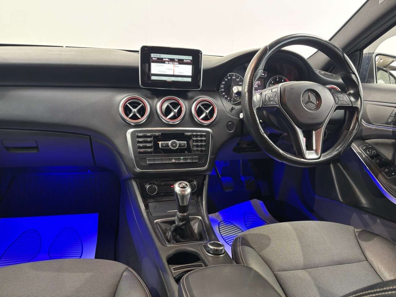 2015 MERCEDES-BENZ A CLASS 2015 MERCEDES-BENZ A CLASS