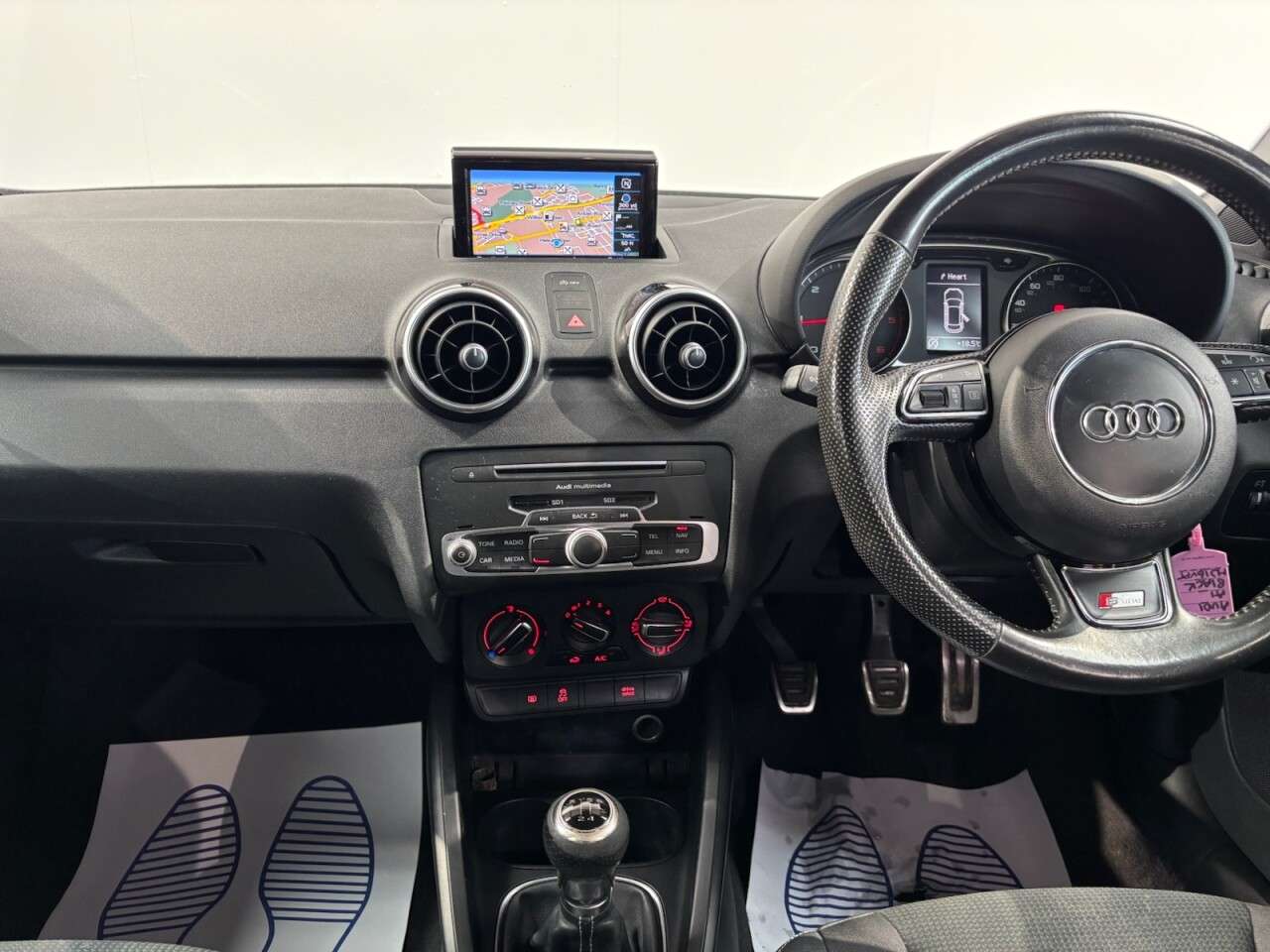2016 AUDI A1 2016 AUDI A1