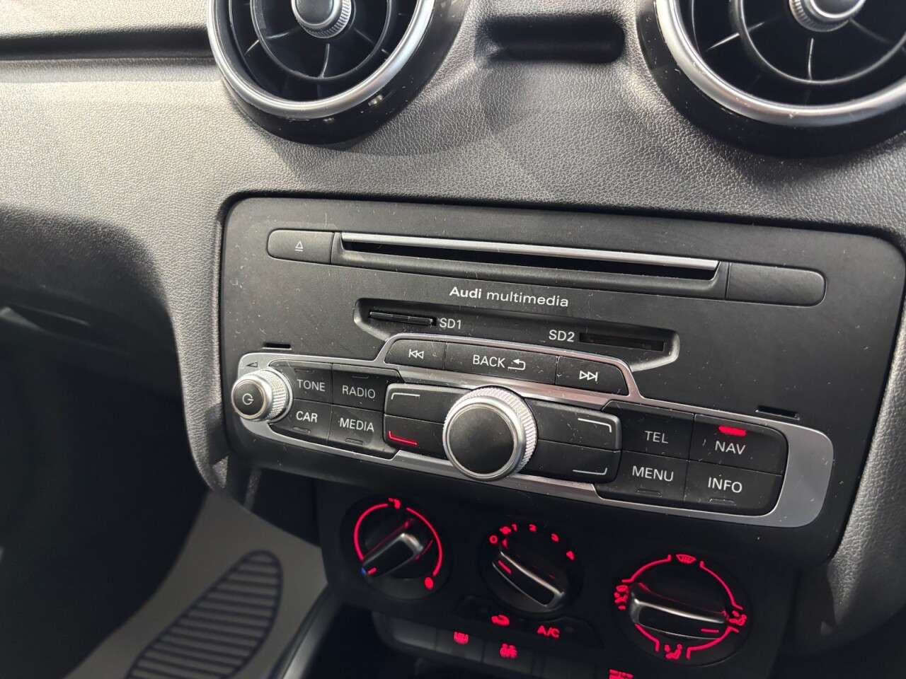 2016 AUDI A1 2016 AUDI A1