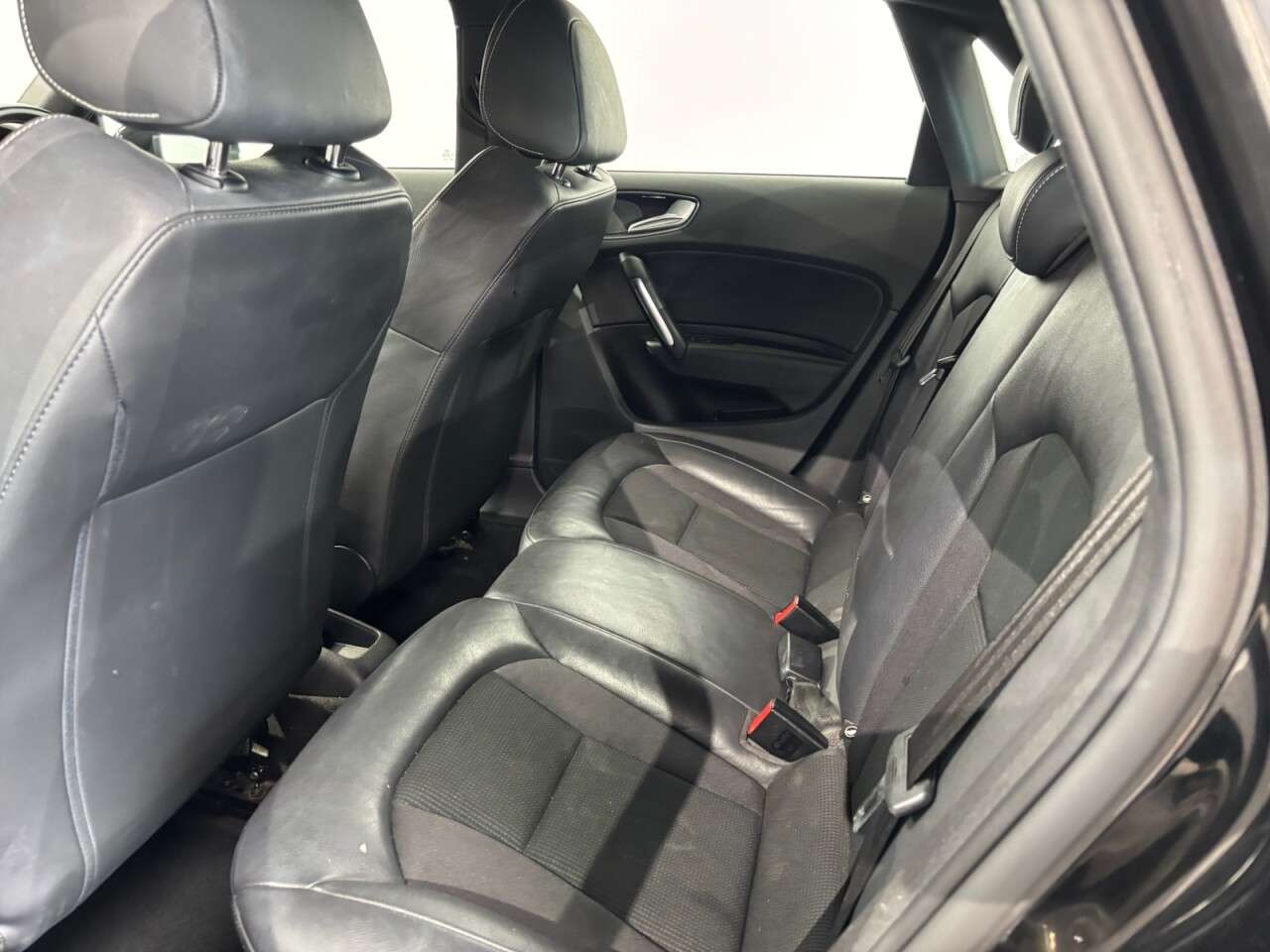2016 AUDI A1 2016 AUDI A1