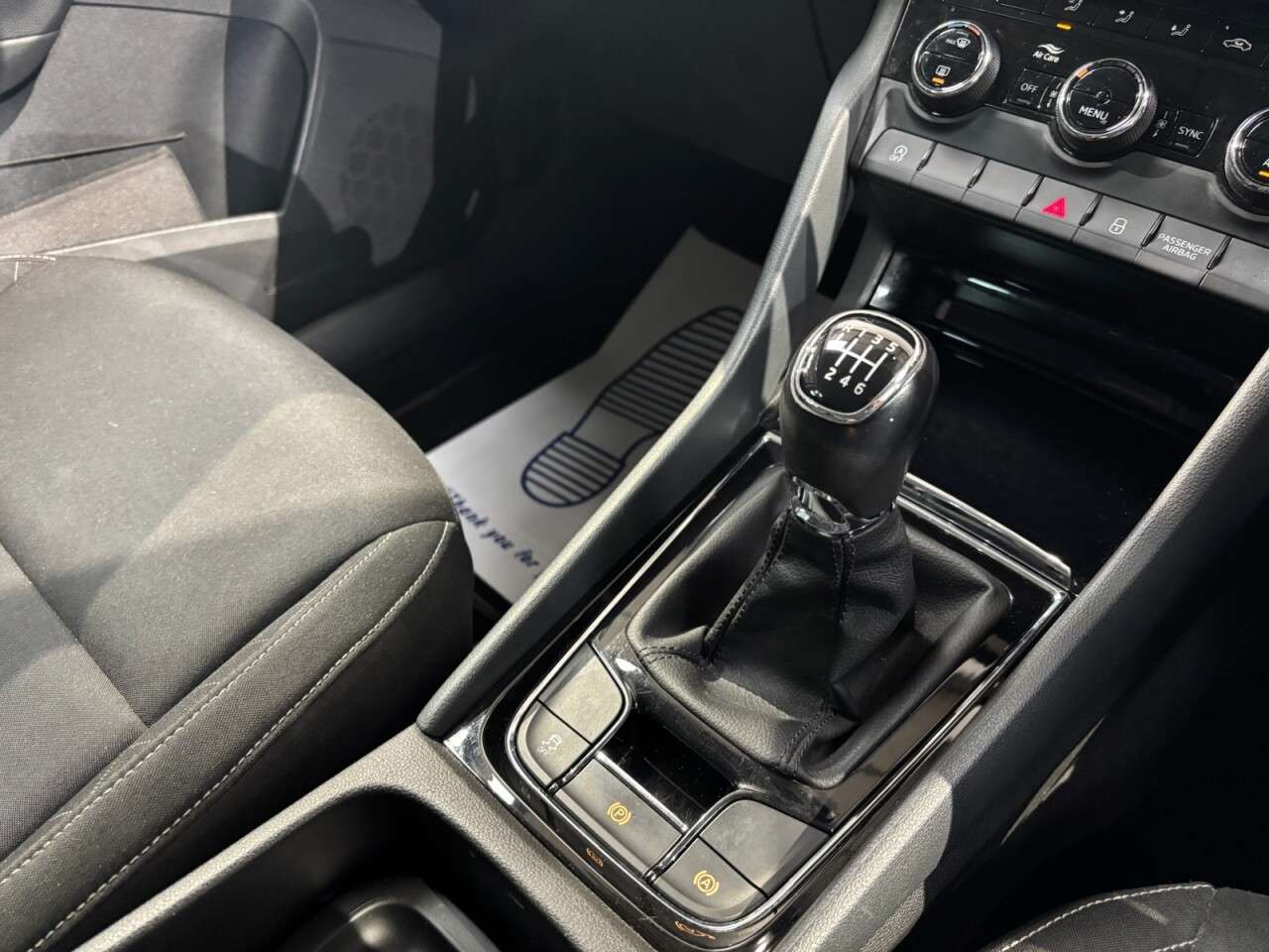 2018 SKODA KAROQ 2018 SKODA KAROQ
