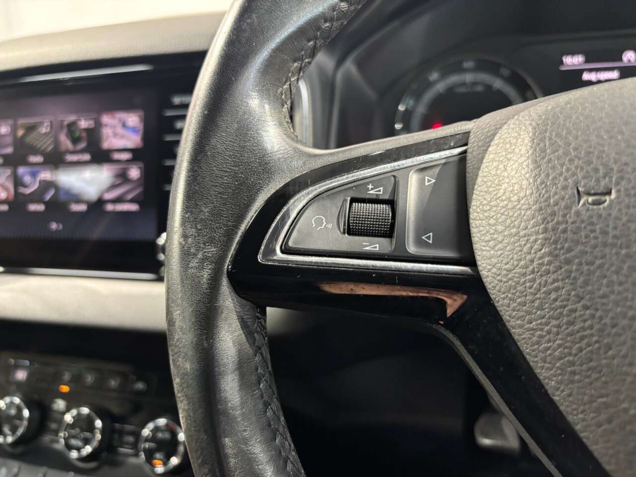 2018 SKODA KAROQ 2018 SKODA KAROQ