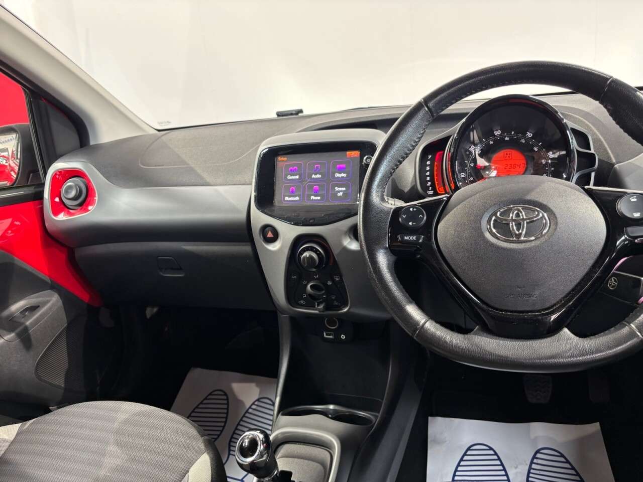 2019 TOYOTA AYGO 2019 TOYOTA AYGO