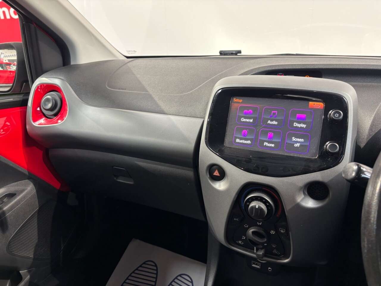 2019 TOYOTA AYGO 2019 TOYOTA AYGO