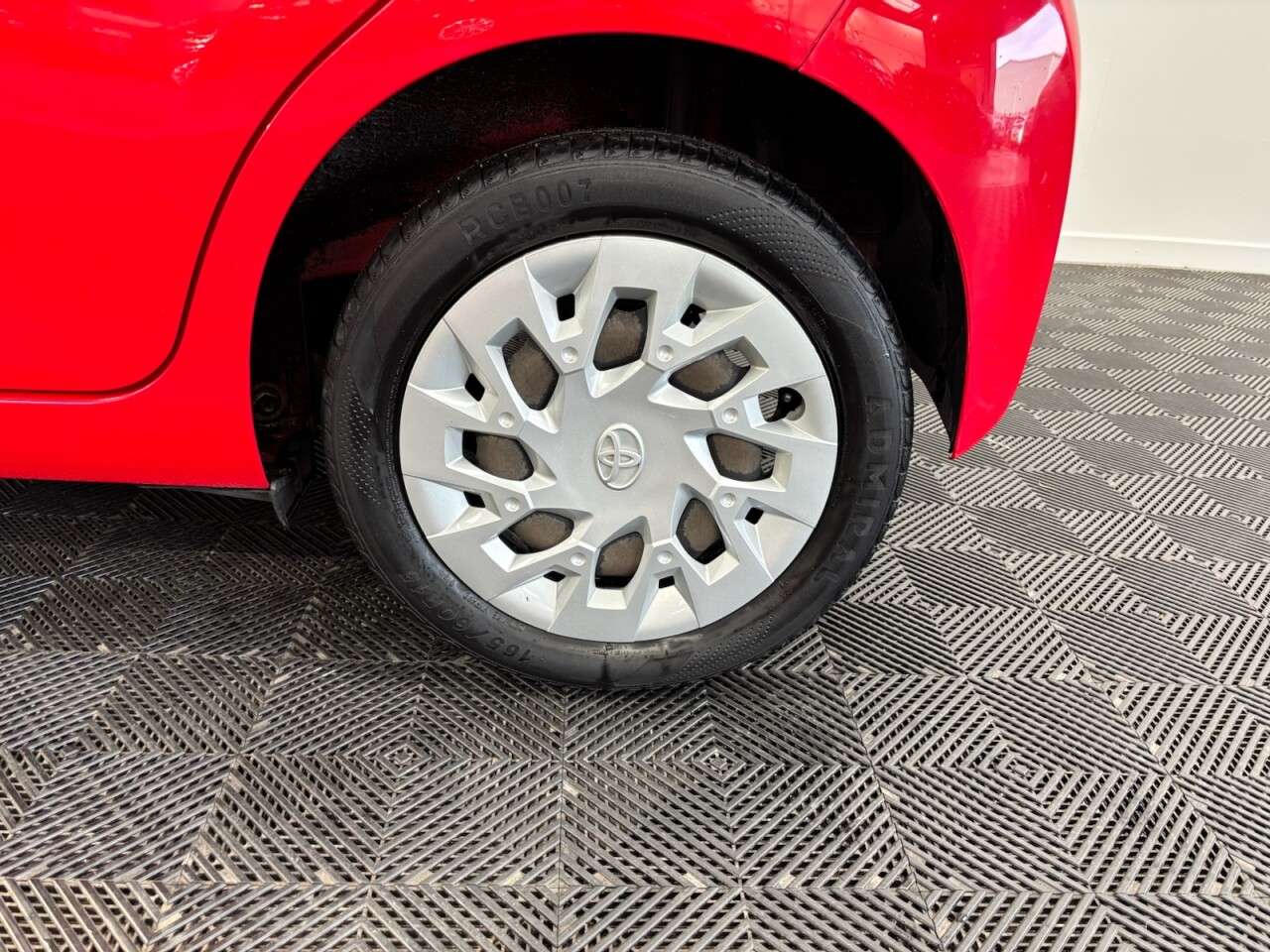 2019 TOYOTA AYGO 2019 TOYOTA AYGO