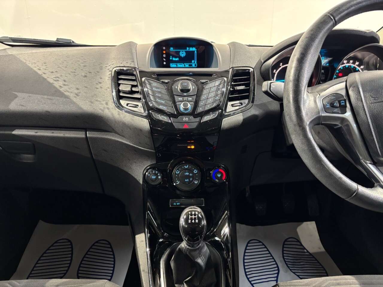 2015 FORD FIESTA 2015 FORD FIESTA