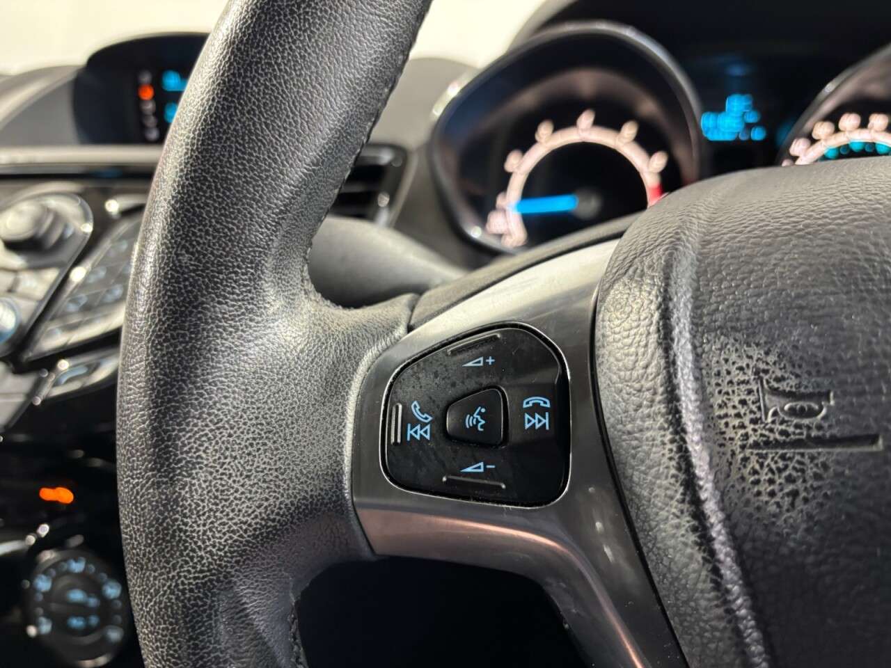 2015 FORD FIESTA 2015 FORD FIESTA