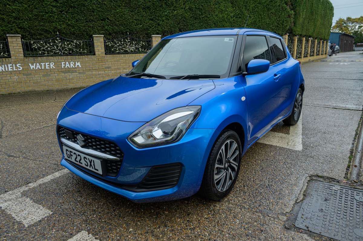 Check out this Suzuki Swift 2022 Hybrid Electric Manual