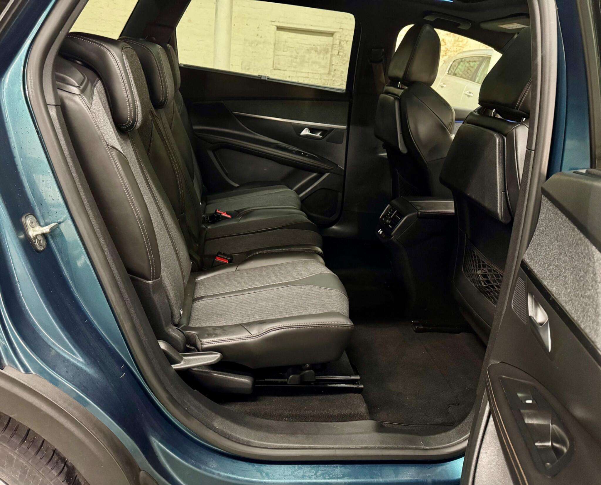 2018 PEUGEOT 5008 2018 PEUGEOT 5008