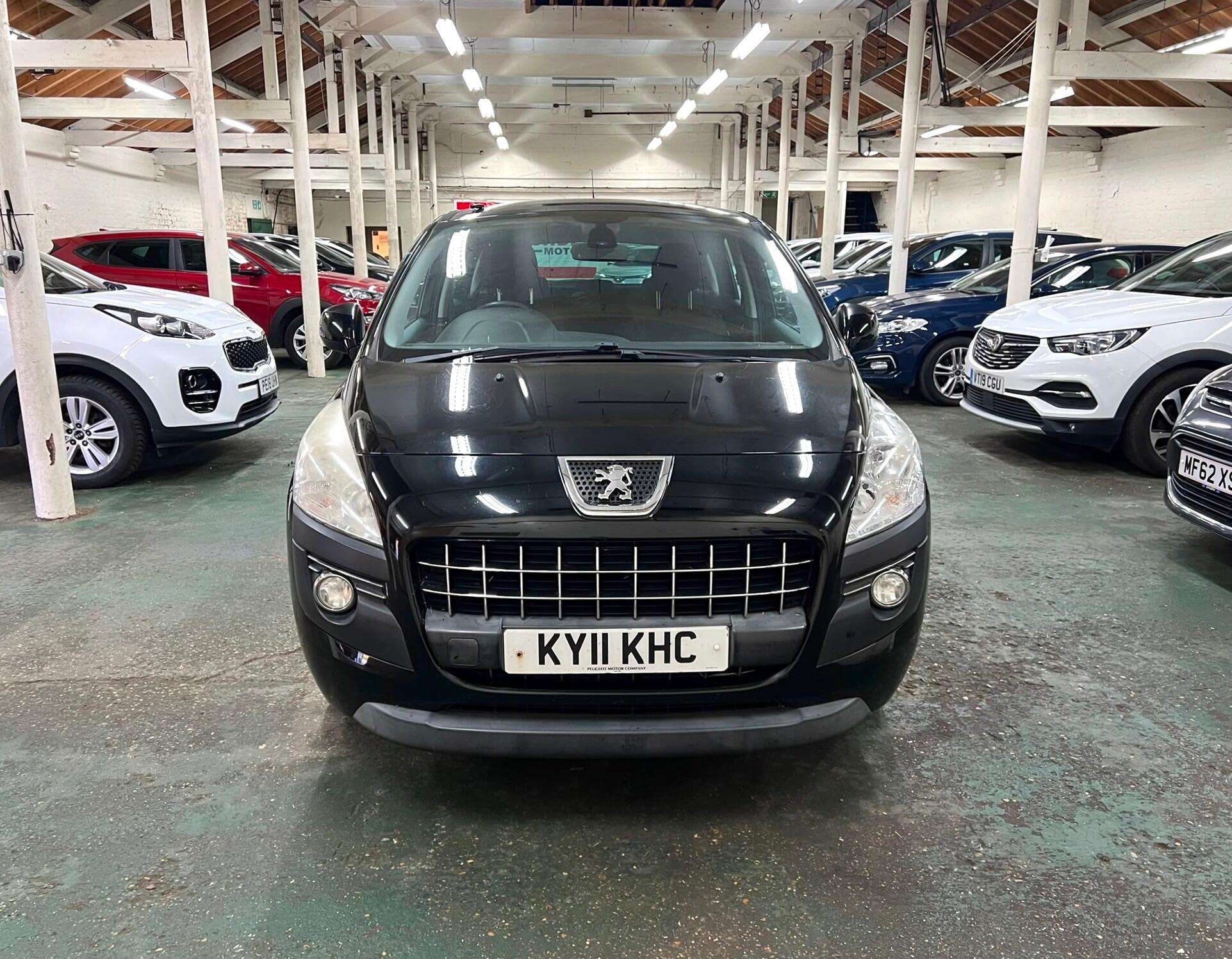 A 2011 PEUGEOT 3008 1.6 VTi Sport Euro 5 5dr A 2011 PEUGEOT 3008 1.6 VTi Sport Euro 5 5dr