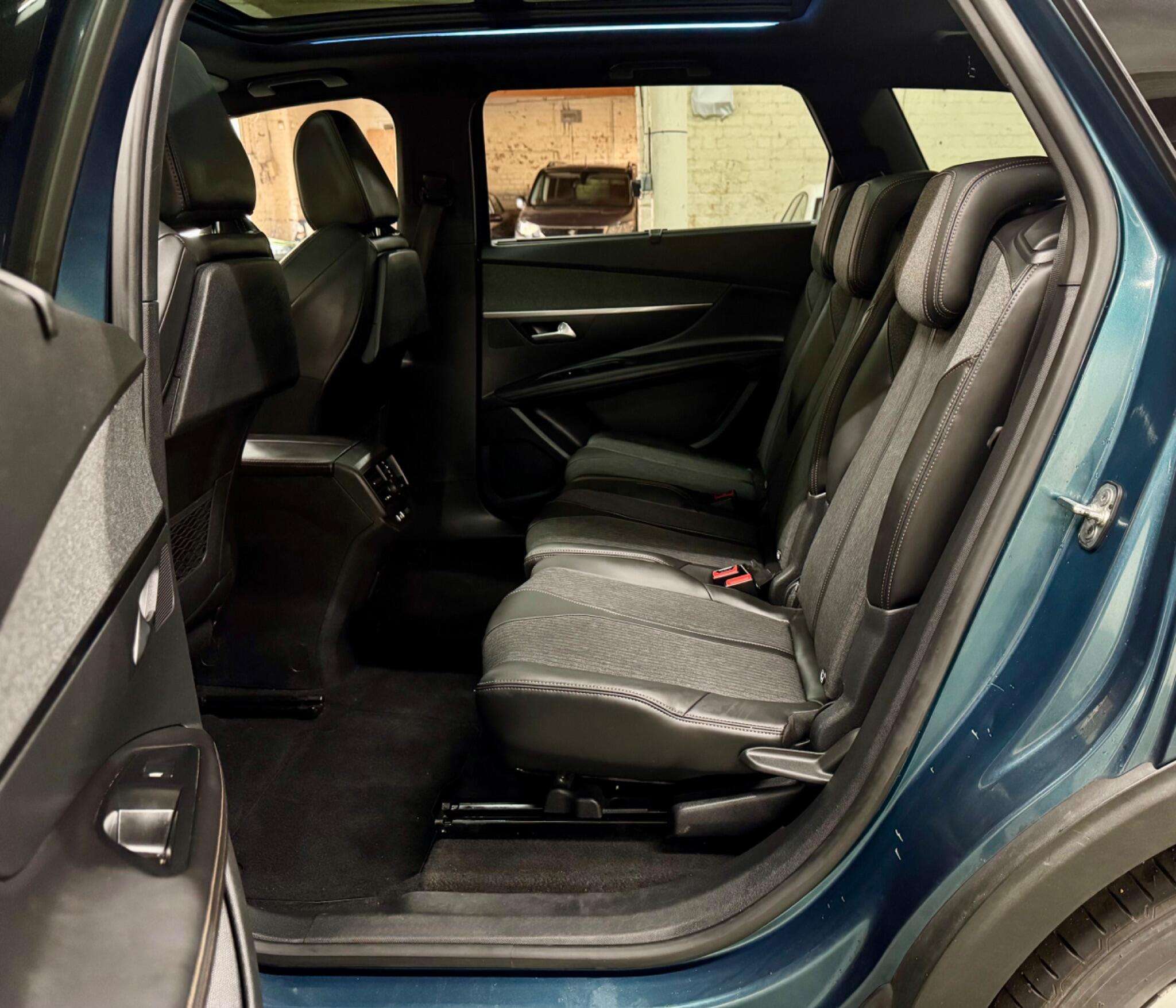 2018 PEUGEOT 5008 2018 PEUGEOT 5008