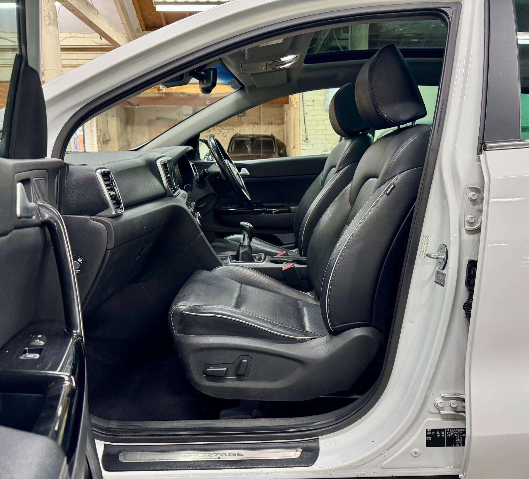 2017 KIA SPORTAGE 2017 KIA SPORTAGE