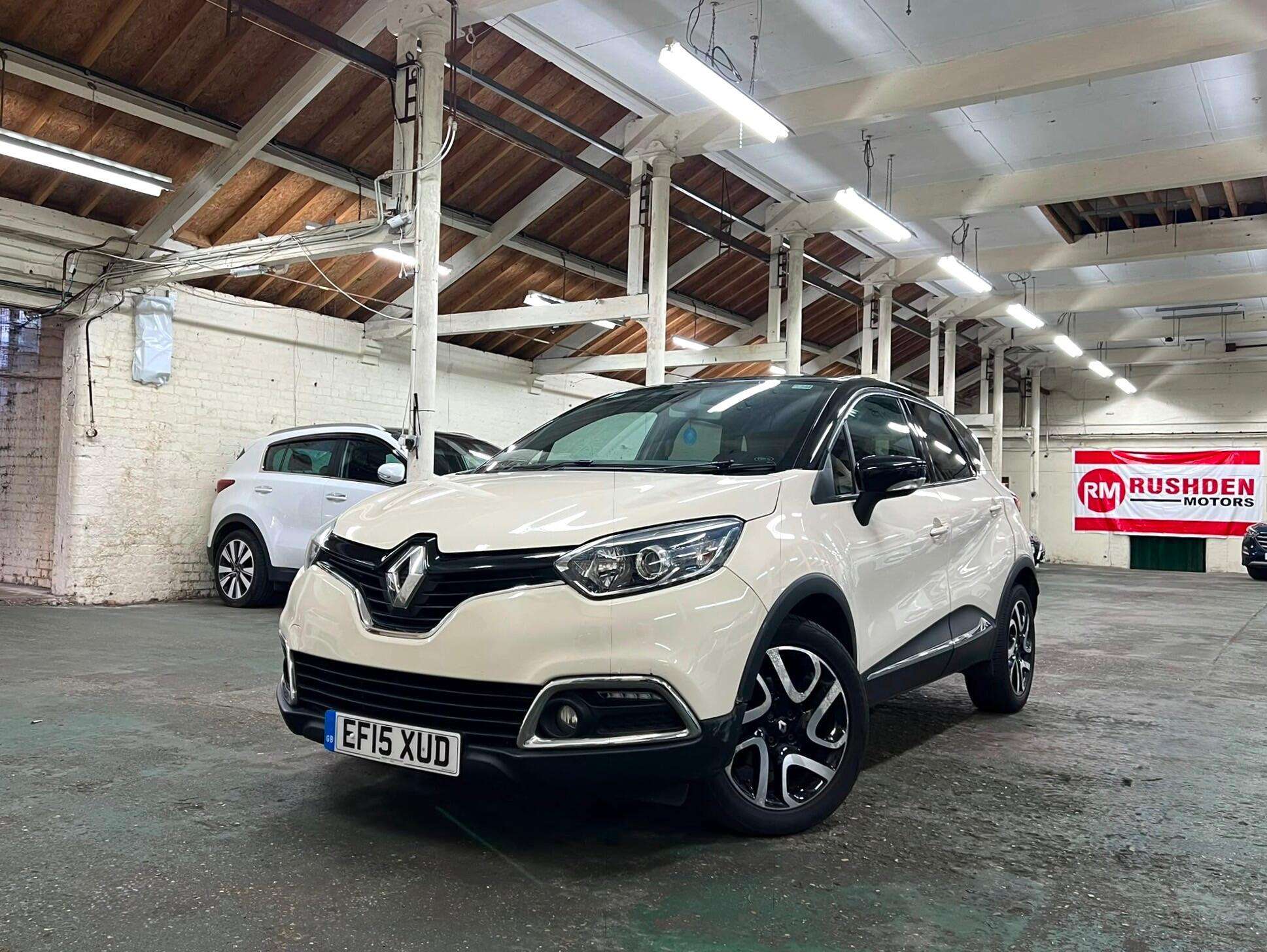 A 2015 RENAULT CAPTUR 1.5 dCi ENERGY Dynamique S MediaNav Euro 5 (s/s) 5dr A 2015 RENAULT CAPTUR 1.5 dCi ENERGY Dynamique S MediaNav Euro 5 (s/s) 5dr