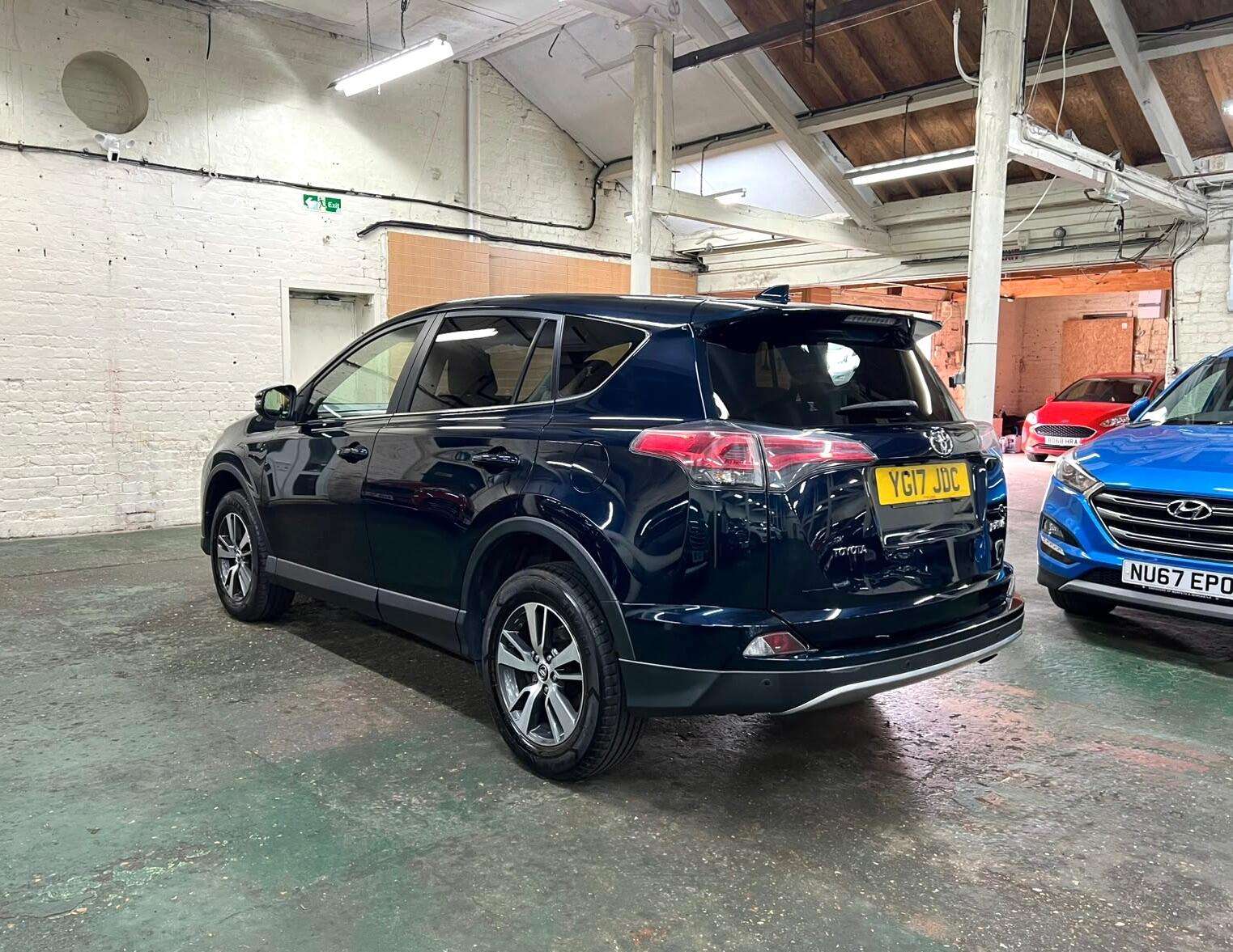 2017 TOYOTA RAV4 2017 TOYOTA RAV4
