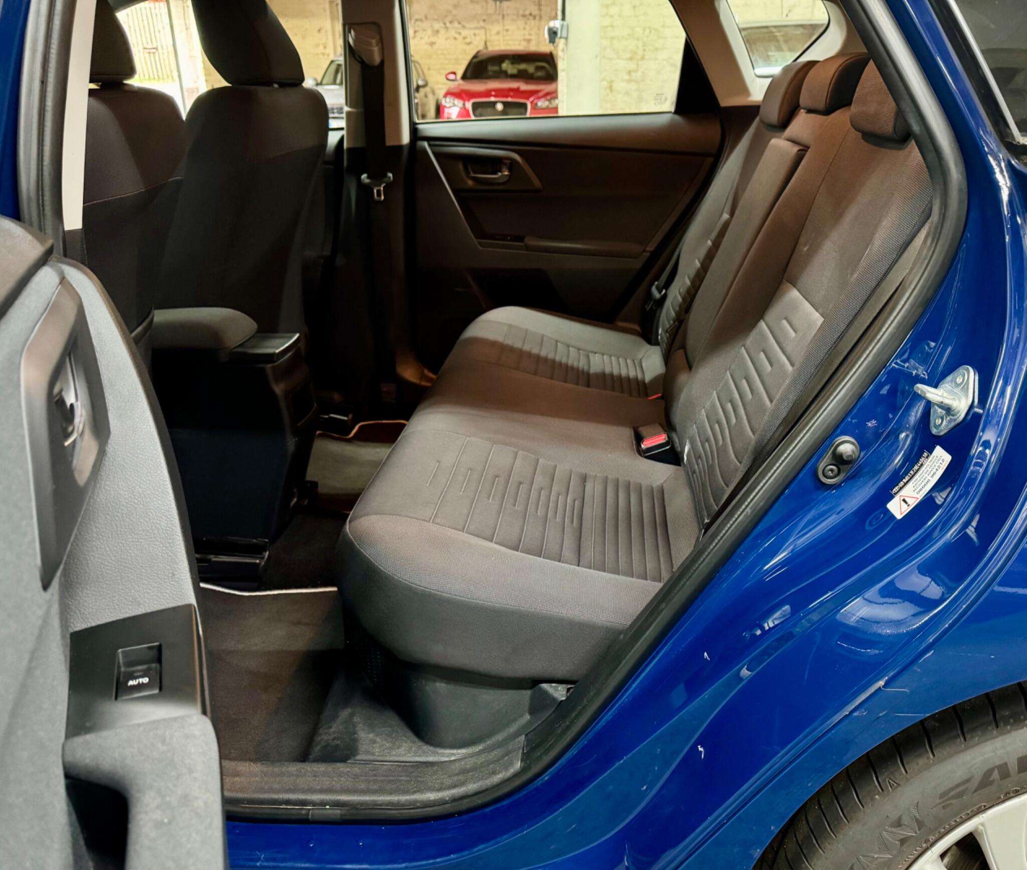 2018 TOYOTA AURIS 2018 TOYOTA AURIS