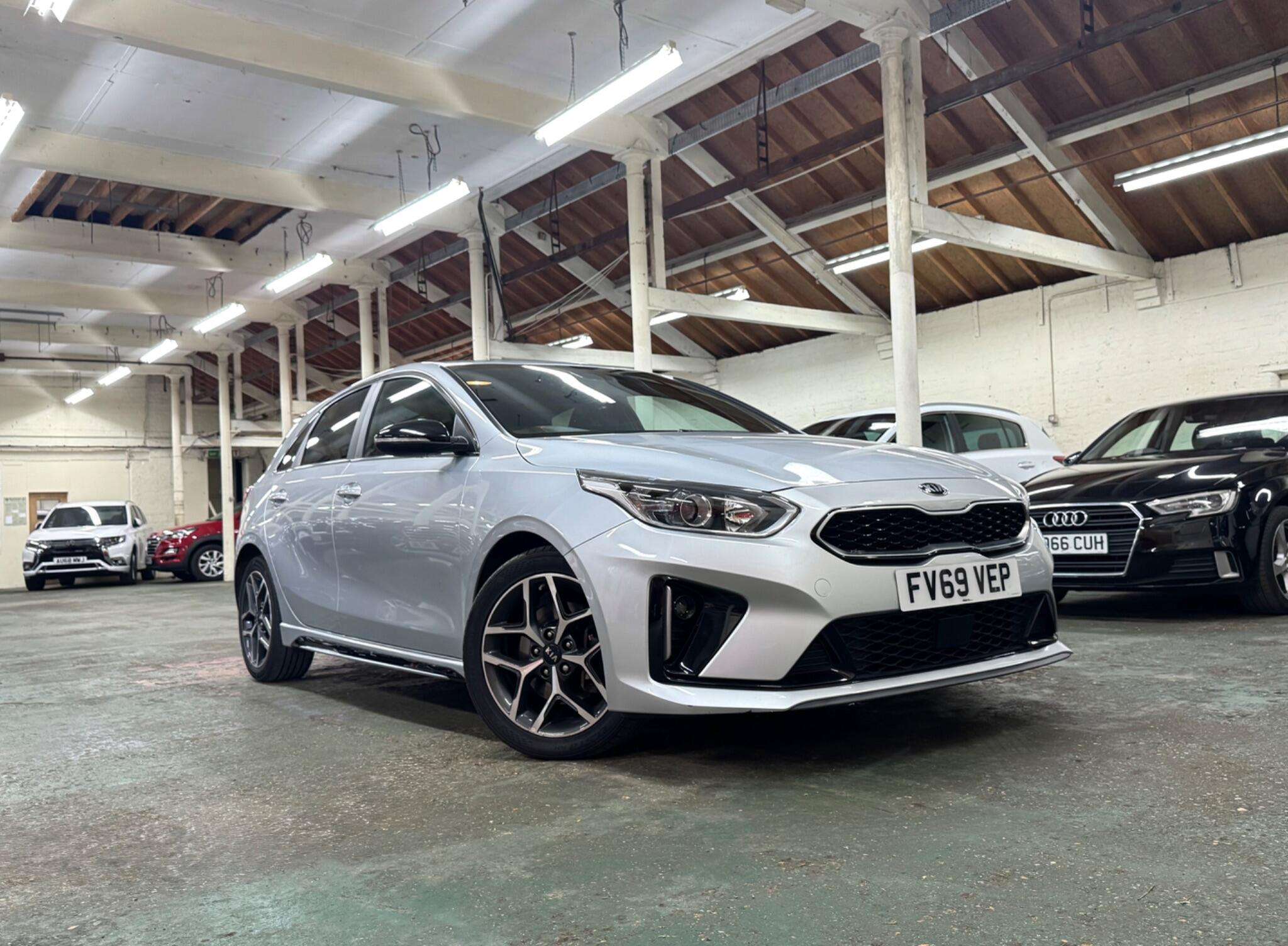 A 2019 KIA CEED 1.6 CRDi GT-Line Euro 6 (s/s) 5dr A 2019 KIA CEED 1.6 CRDi GT-Line Euro 6 (s/s) 5dr