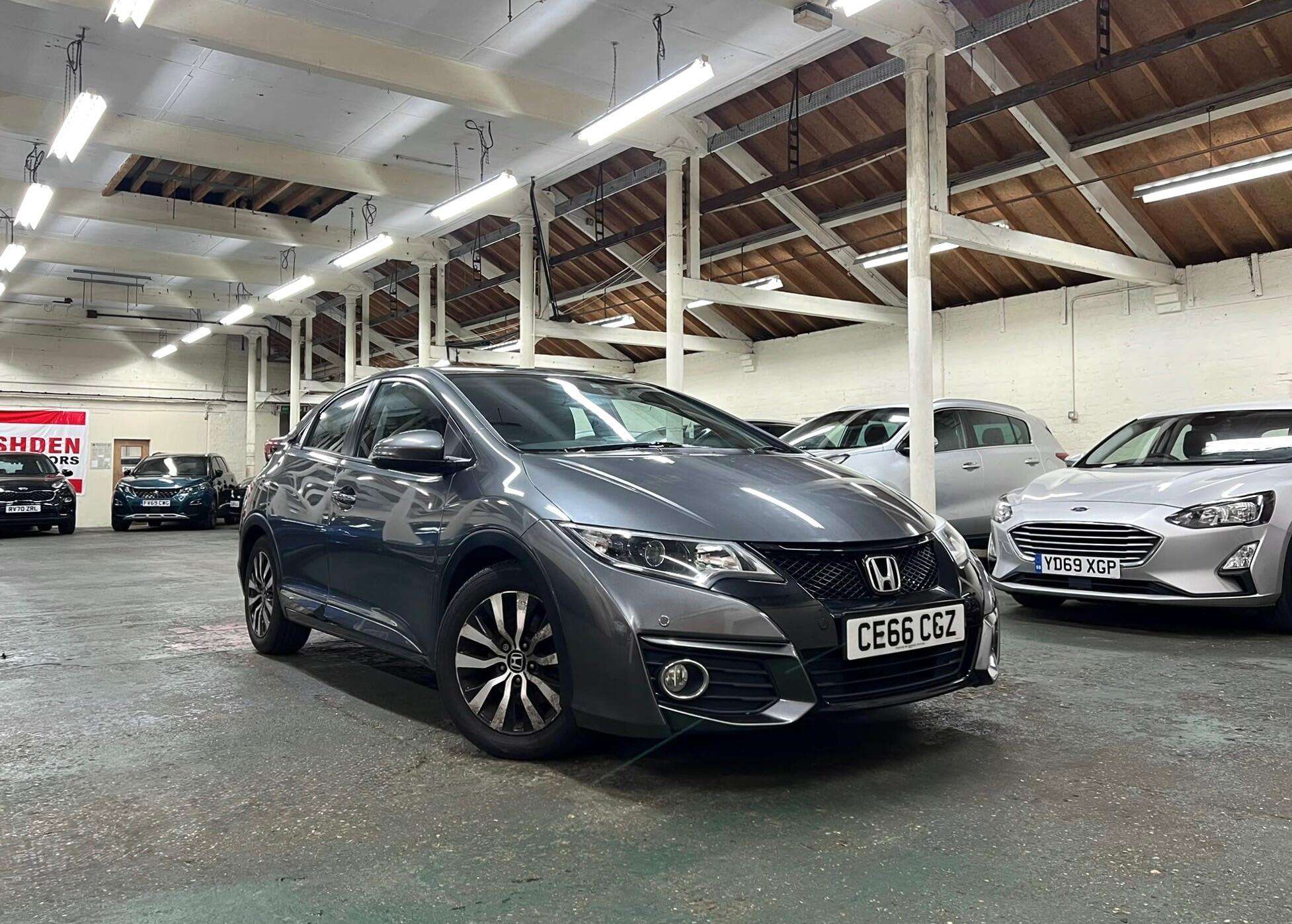 A 2016 HONDA CIVIC 1.6 i-DTEC SE Plus (Navi) Hatchback 5dr Diesel Manual Euro 6 (s/s) (120 ps) A 2016 HONDA CIVIC 1.6 i-DTEC SE Plus (Navi) Hatchback 5dr Diesel Manual Euro 6 (s/s) (120 ps)
