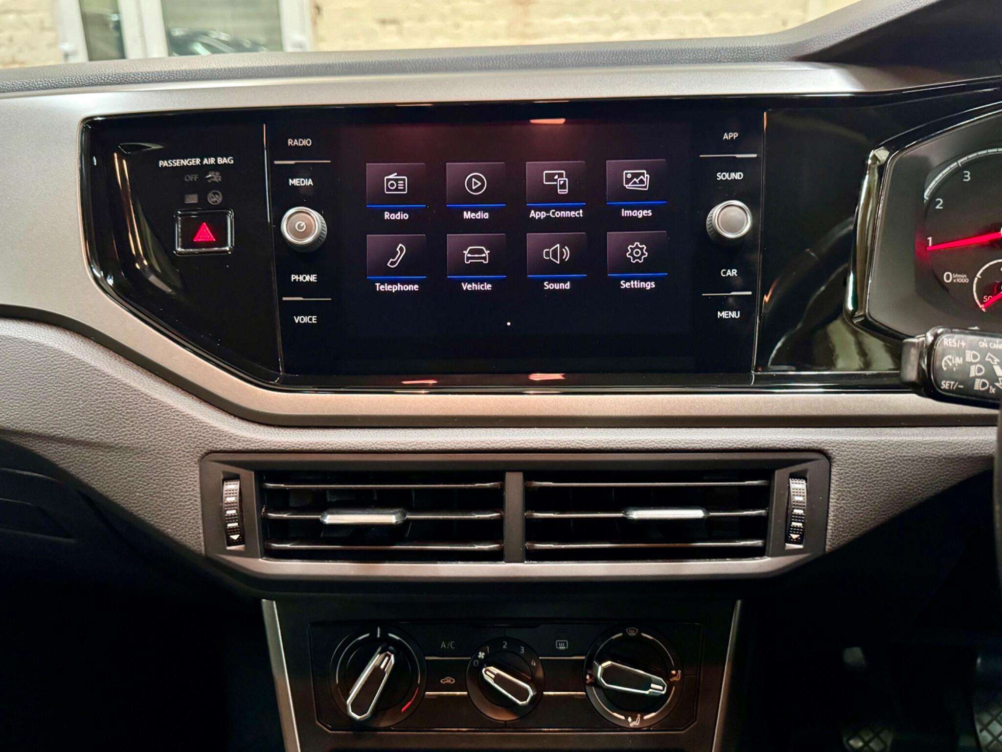 2018 VOLKSWAGEN POLO 2018 VOLKSWAGEN POLO