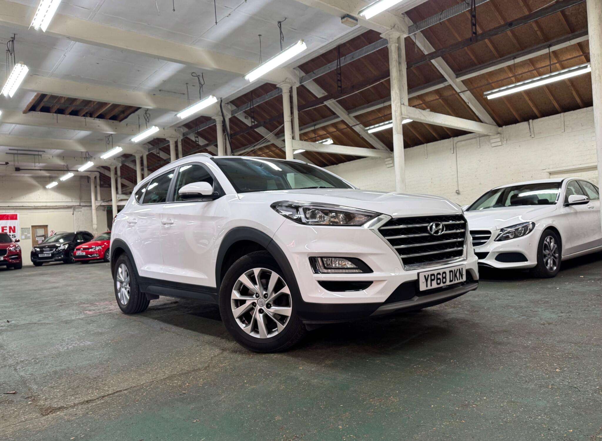 A 2018 HYUNDAI TUCSON 1.6 CRDi SE Nav Euro 6 (s/s) 5dr A 2018 HYUNDAI TUCSON 1.6 CRDi SE Nav Euro 6 (s/s) 5dr