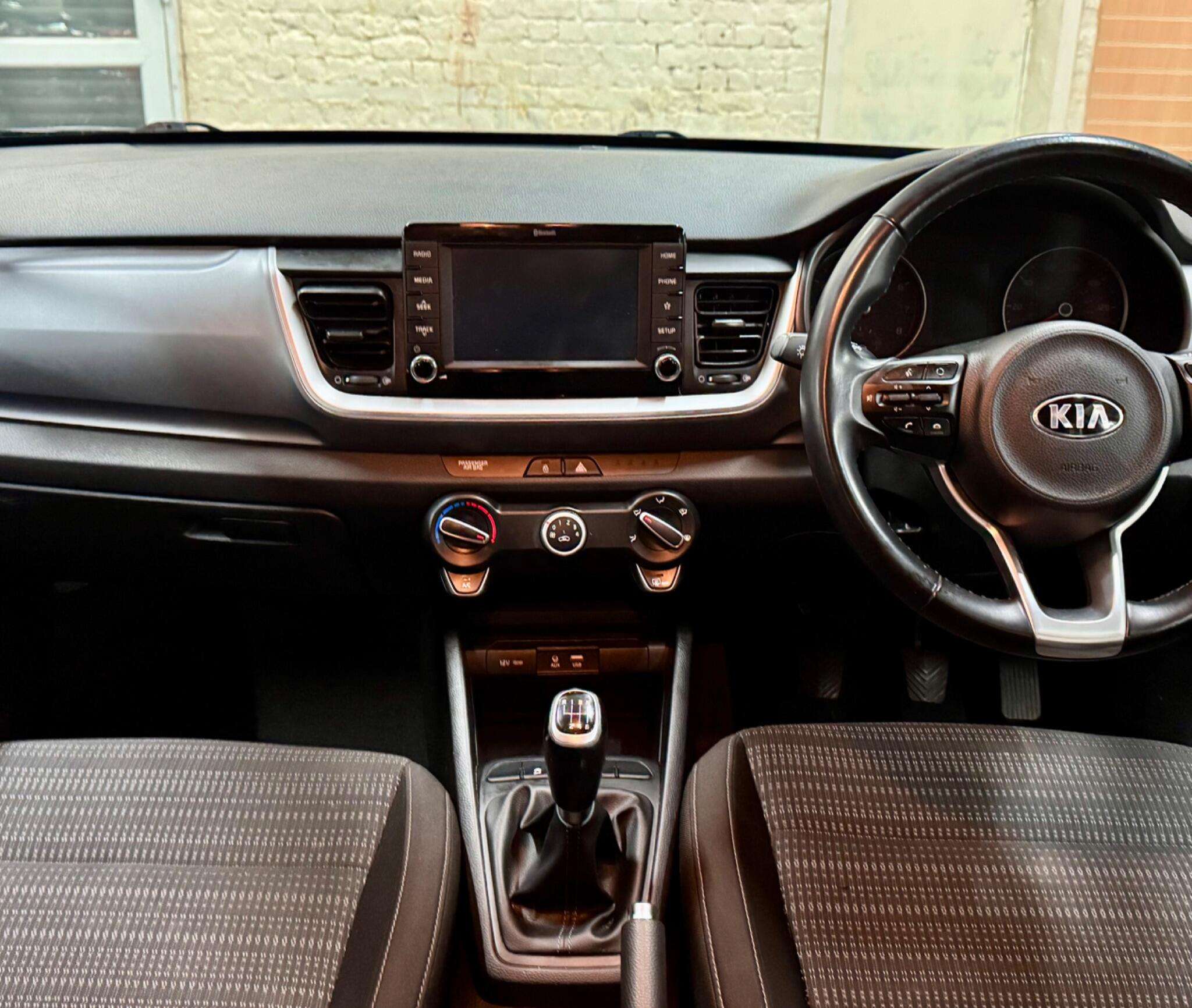 2019 KIA STONIC 2019 KIA STONIC