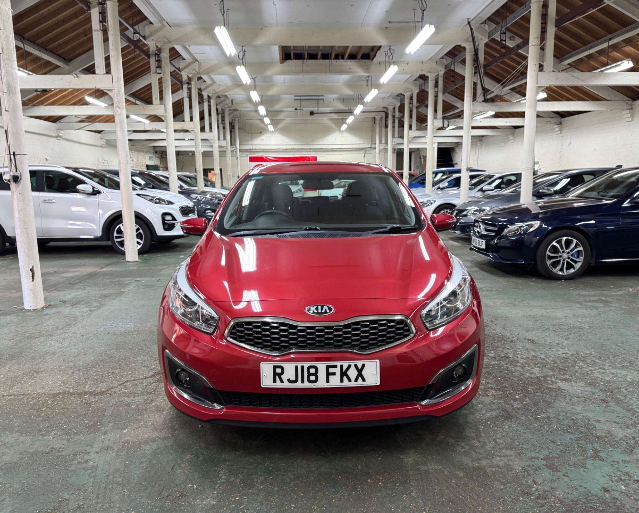 A 2018 KIA CEED 1.6 GDi 2 Euro 6 (s/s) 5dr A 2018 KIA CEED 1.6 GDi 2 Euro 6 (s/s) 5dr