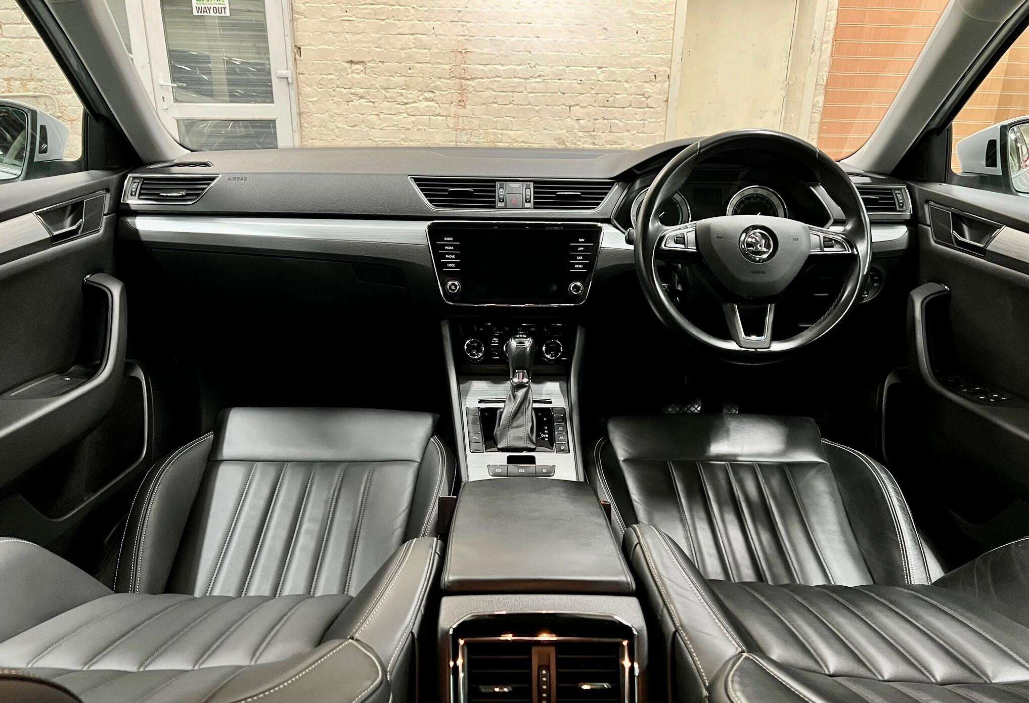 2020 SKODA SUPERB 2020 SKODA SUPERB