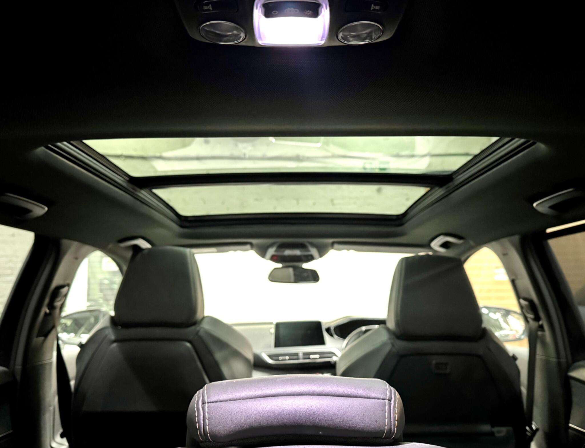 2018 PEUGEOT 5008 2018 PEUGEOT 5008