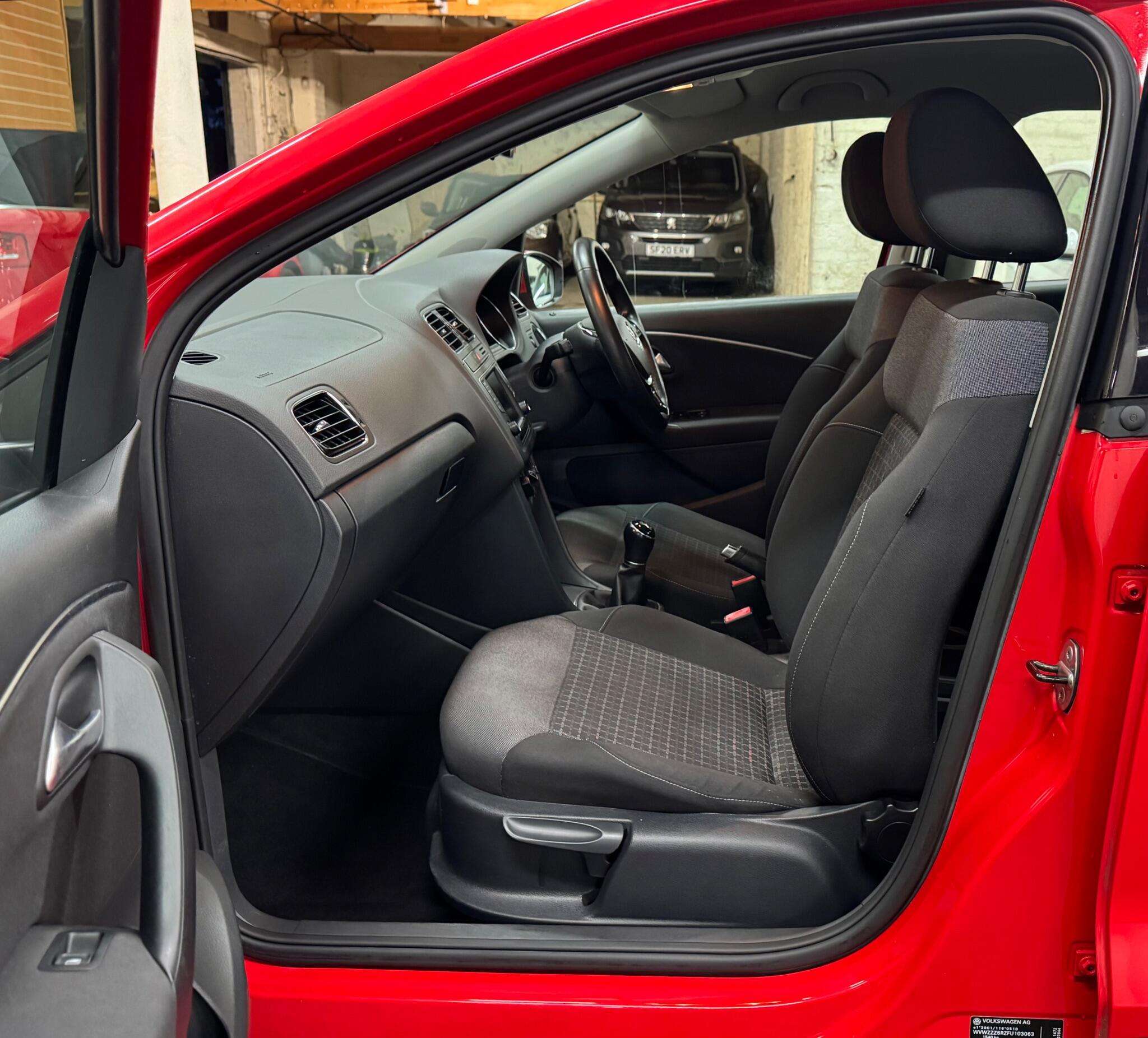 2015 VOLKSWAGEN POLO 2015 VOLKSWAGEN POLO