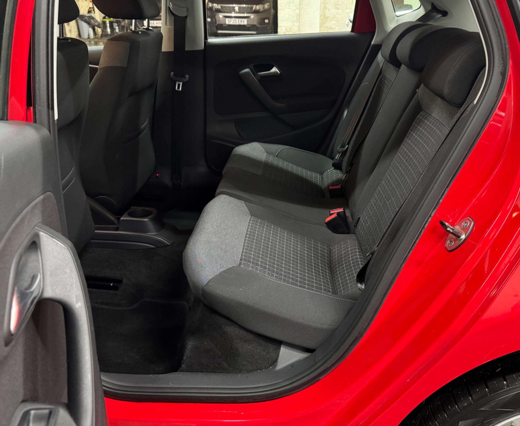 2015 VOLKSWAGEN POLO 2015 VOLKSWAGEN POLO