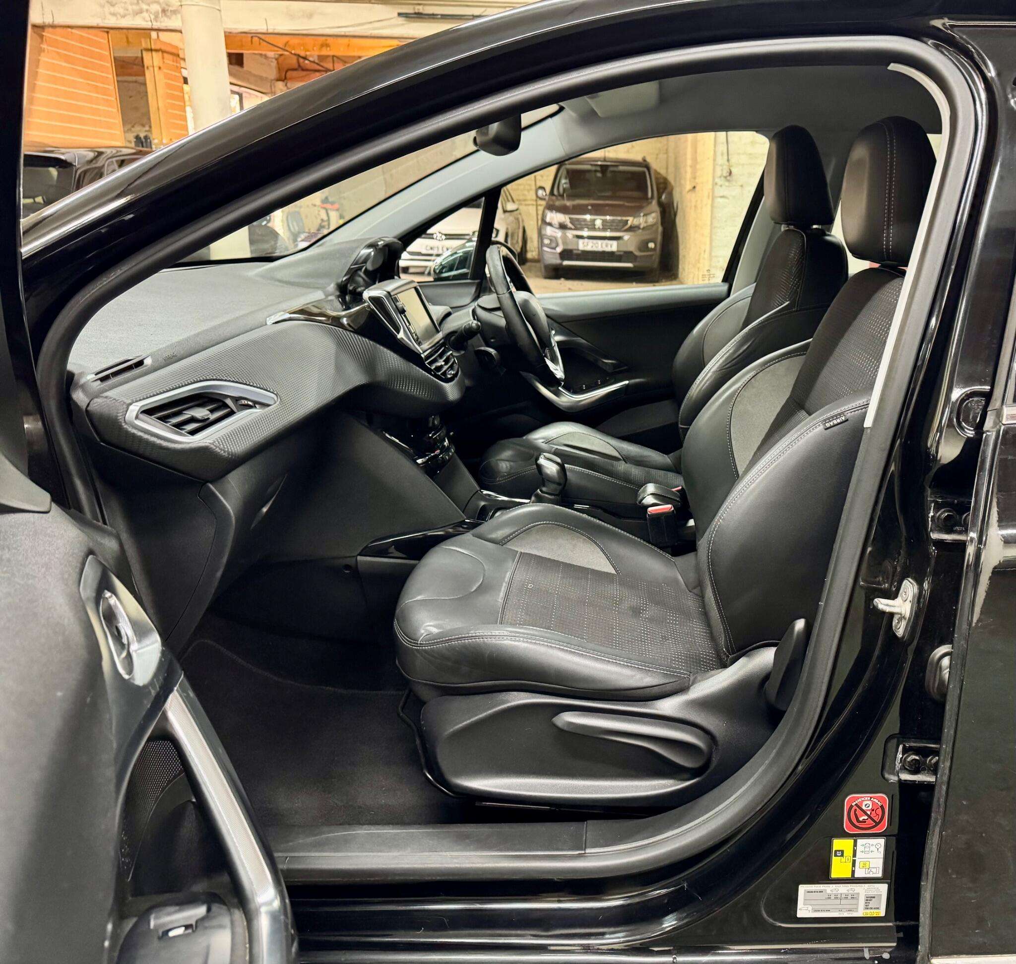 2015 PEUGEOT 2008 2015 PEUGEOT 2008