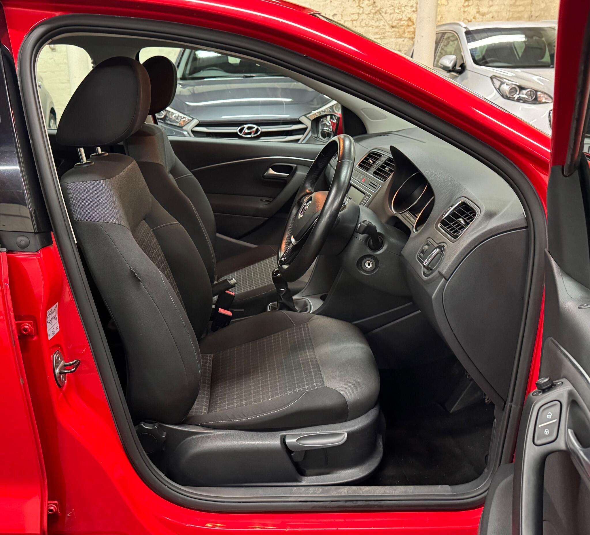 2015 VOLKSWAGEN POLO 2015 VOLKSWAGEN POLO