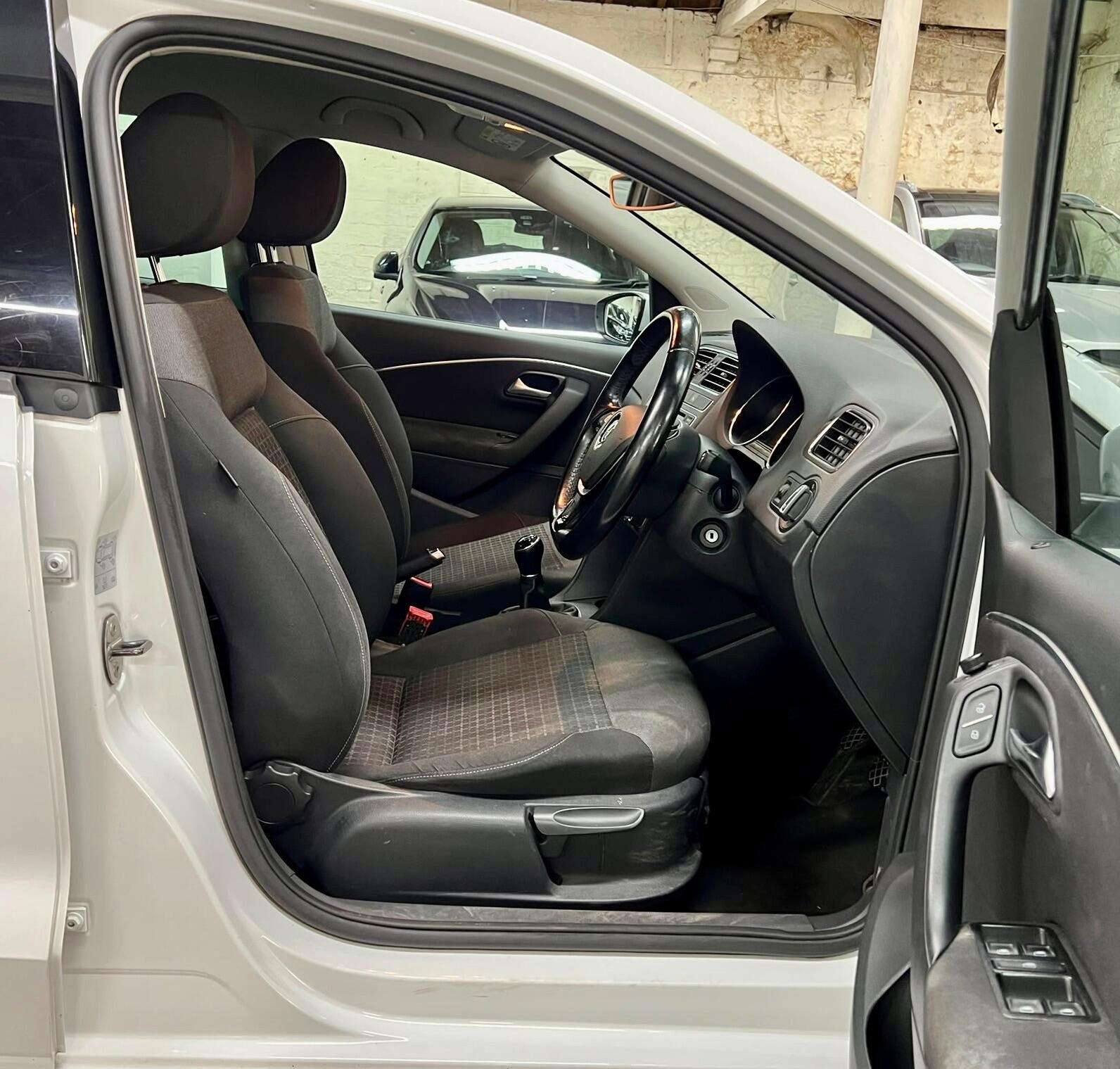 2017 VOLKSWAGEN POLO 2017 VOLKSWAGEN POLO