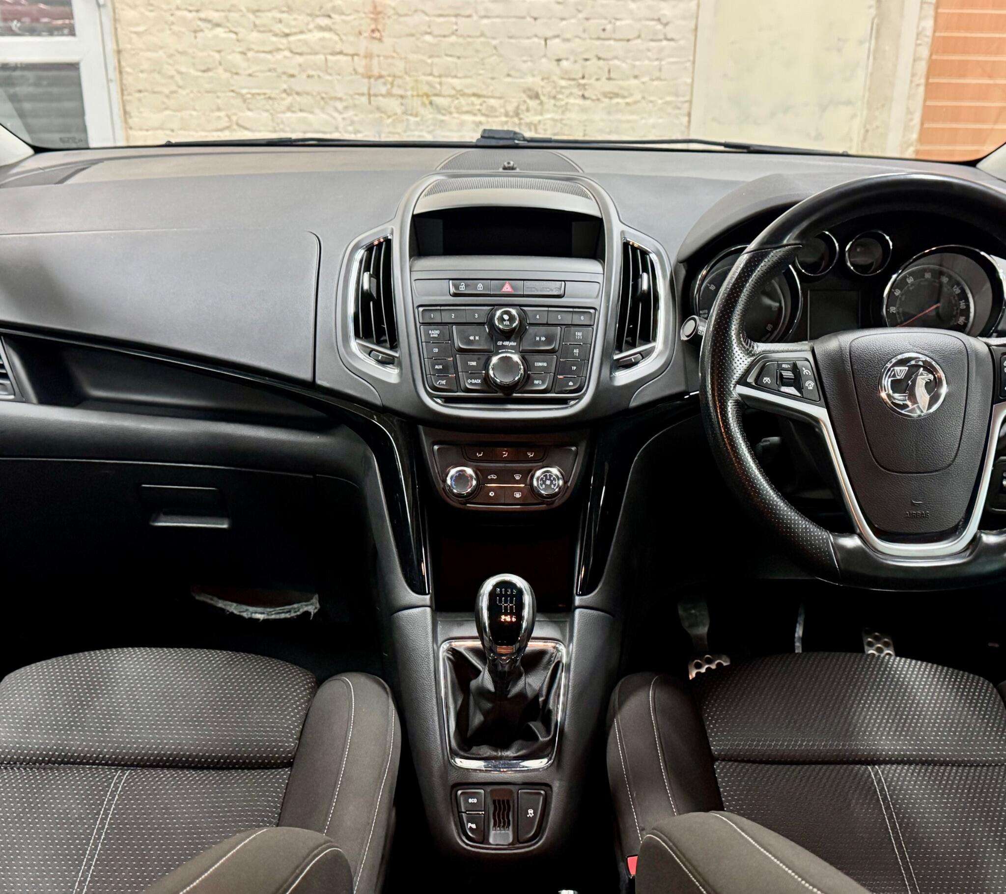 2015 VAUXHALL ZAFIRA TOURER 2015 VAUXHALL ZAFIRA TOURER