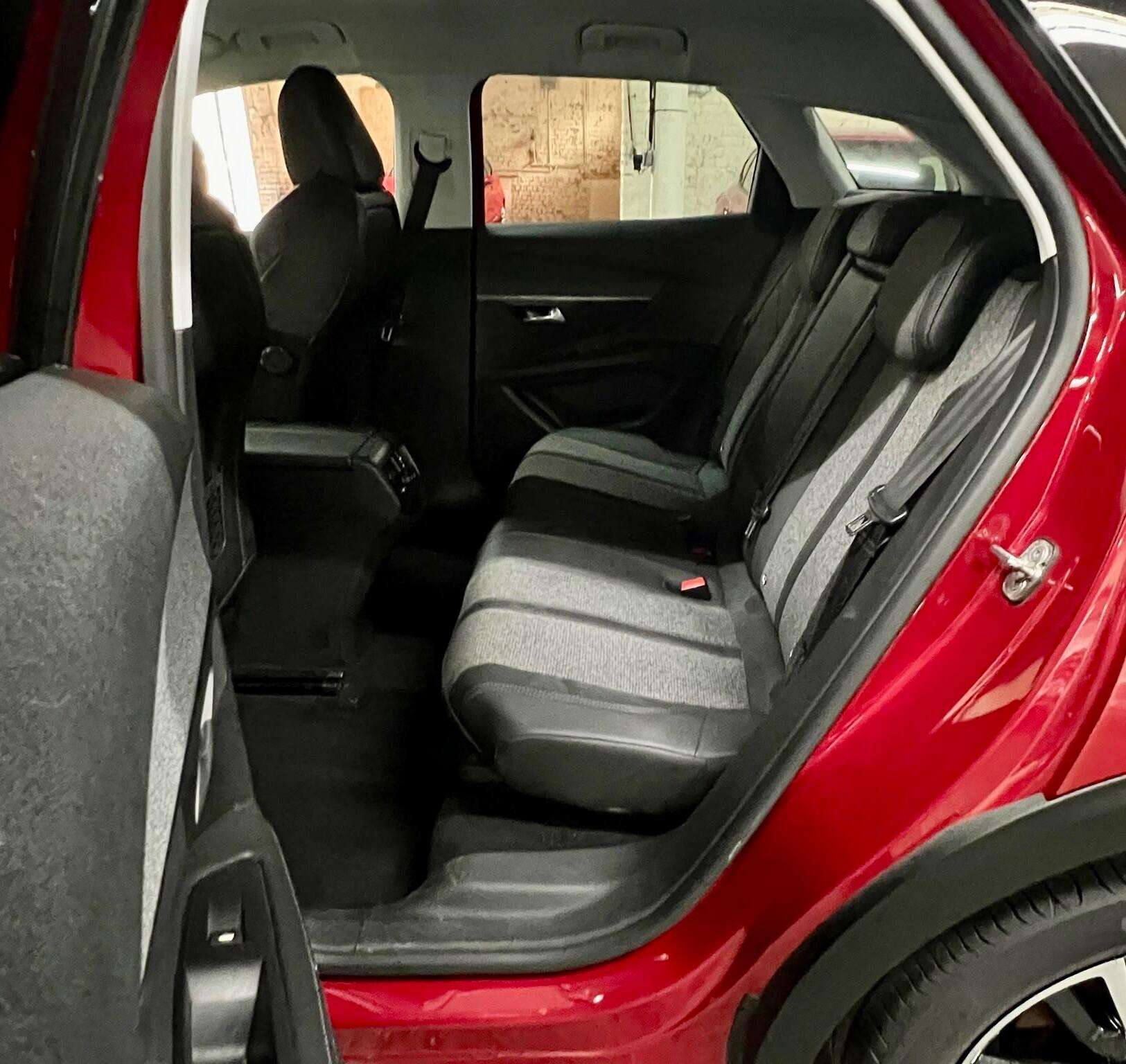 2017 PEUGEOT 3008 2017 PEUGEOT 3008