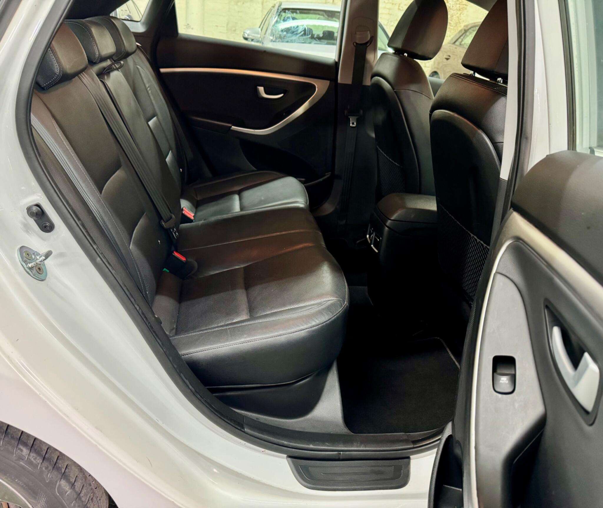 2016 HYUNDAI I30 2016 HYUNDAI I30