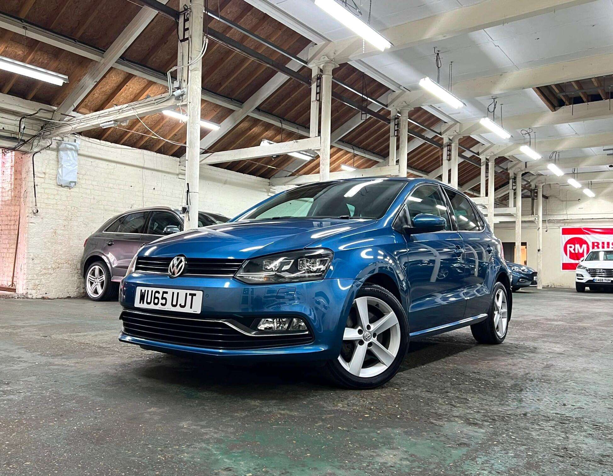 A 2015 VOLKSWAGEN POLO 1.2 TSI BlueMotion Tech SEL Euro 6 (s/s) 5dr A 2015 VOLKSWAGEN POLO 1.2 TSI BlueMotion Tech SEL Euro 6 (s/s) 5dr