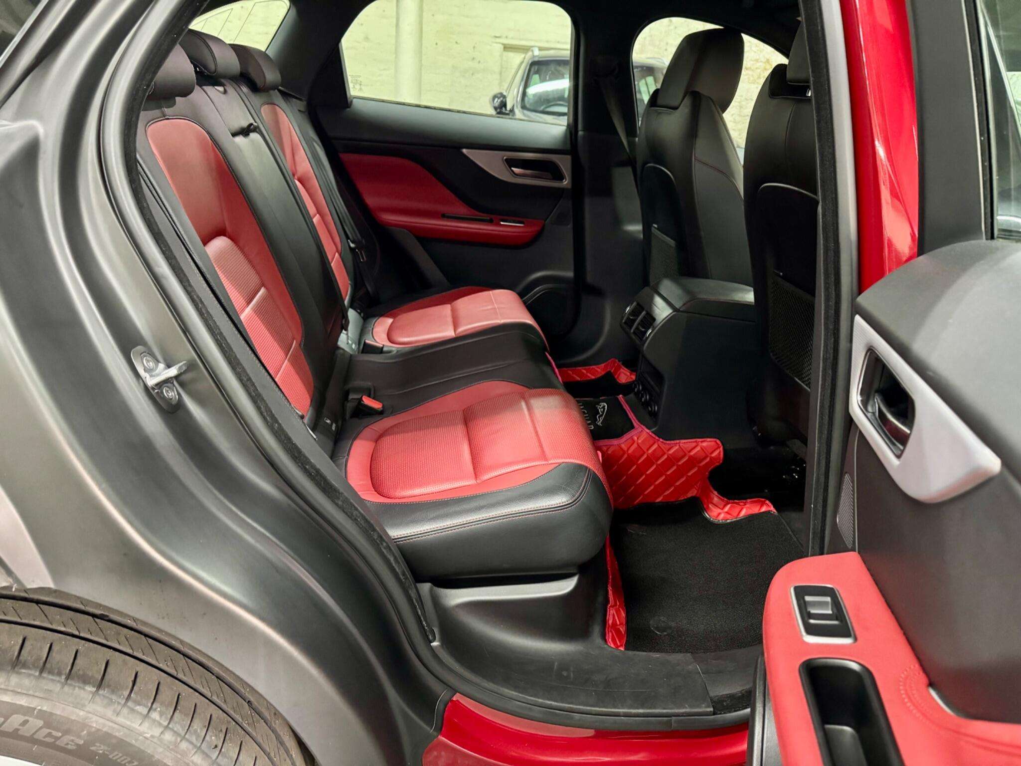 2017 JAGUAR F-PACE 2017 JAGUAR F-PACE