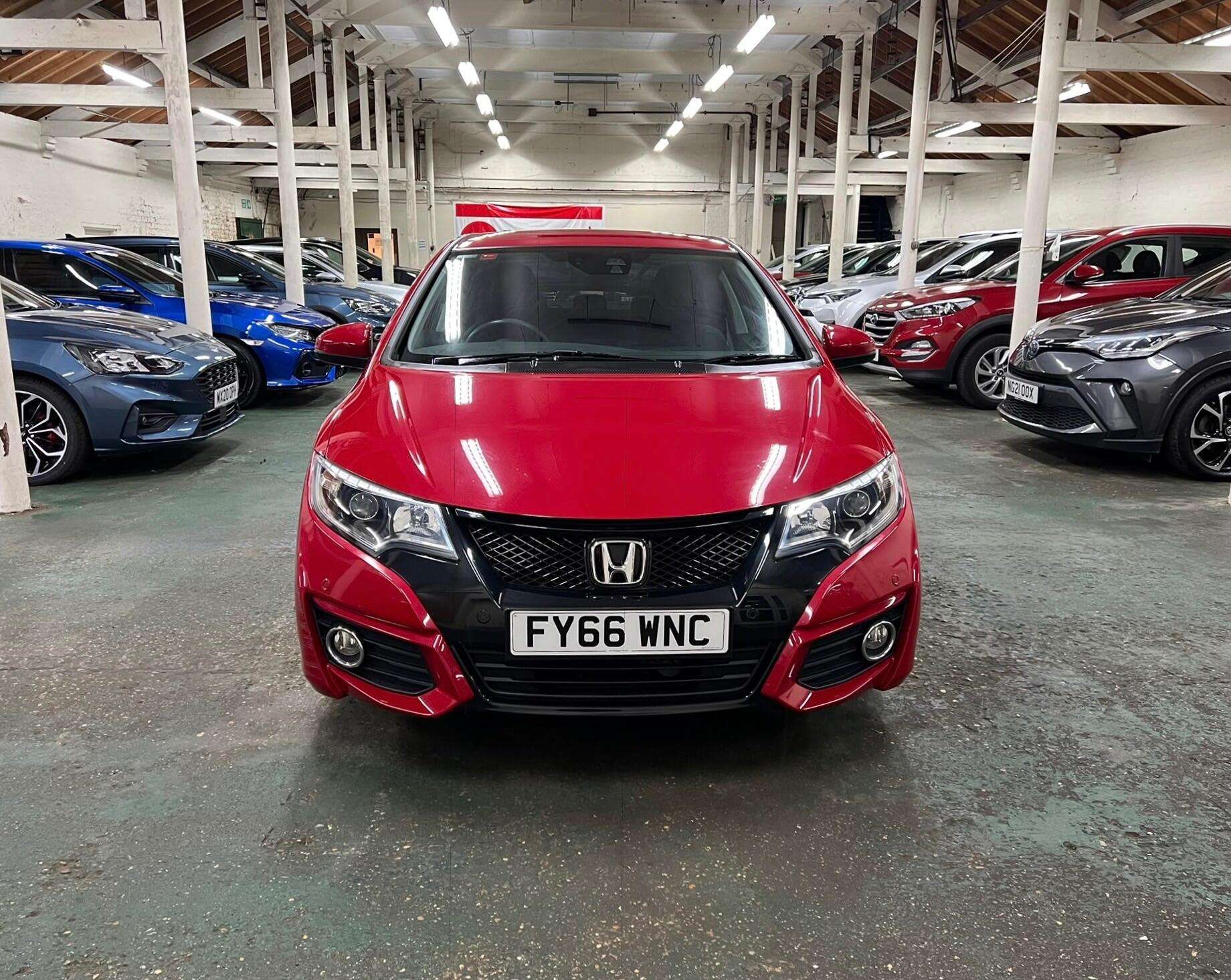 A 2016 HONDA CIVIC 1.8 i-VTEC SE Plus (Navi) Euro 6 (s/s) 5dr A 2016 HONDA CIVIC 1.8 i-VTEC SE Plus (Navi) Euro 6 (s/s) 5dr